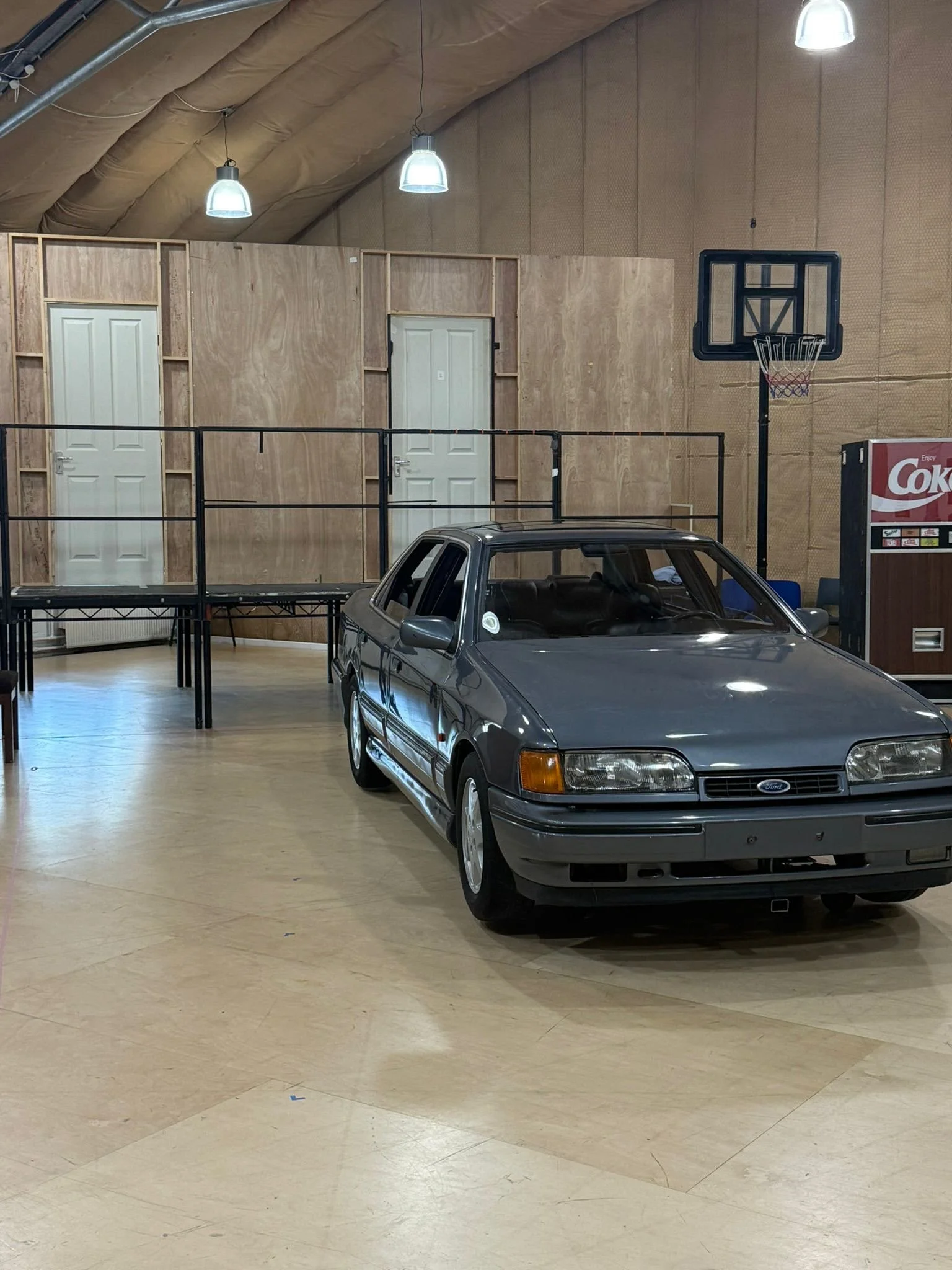 Front of a Ford Granada