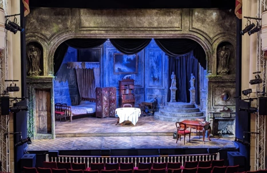 You are looking at the set, show floor and proscenium arch for the Bill Kenwright production of Darker Shores. Philip Witcomb Design.