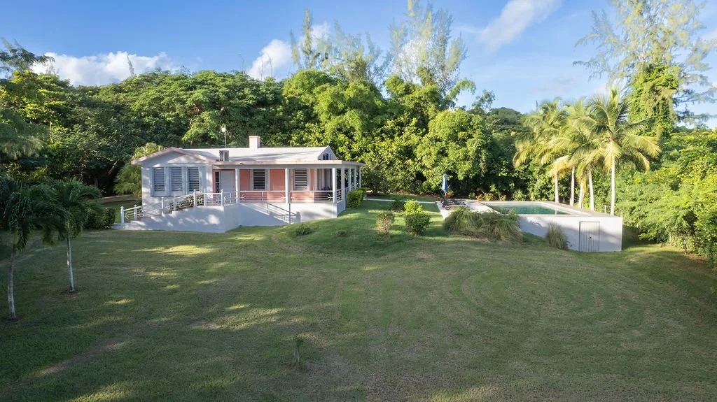 La Escapada, El Pilón · $940,000