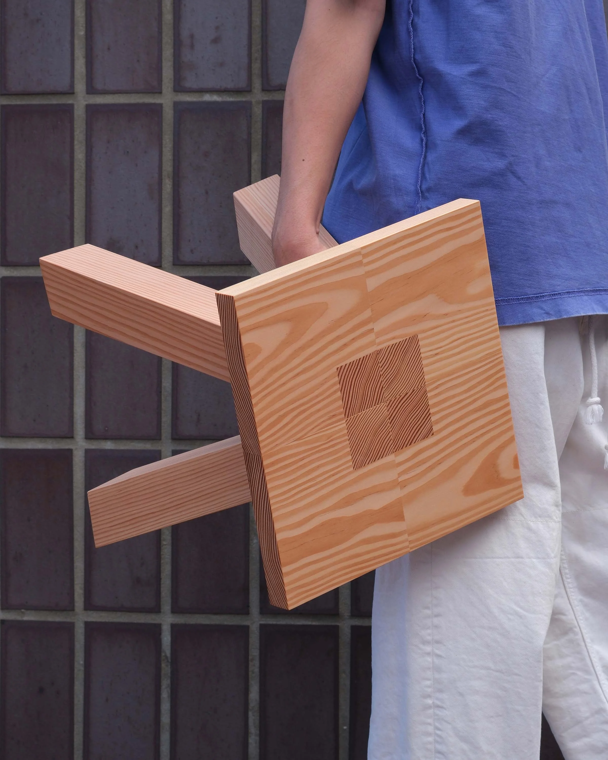 Carré Stool by Akasaki & Vanhuyse