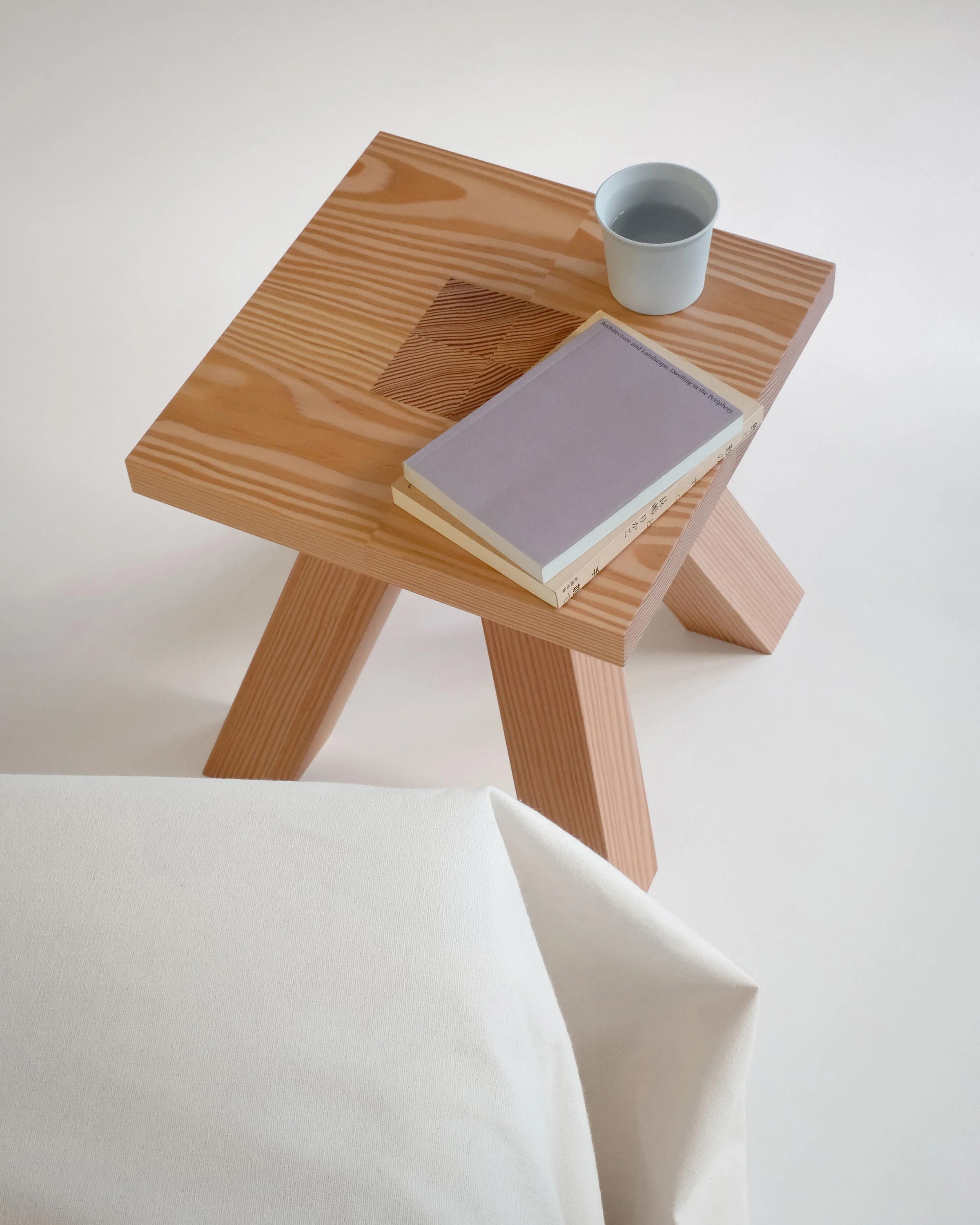 Carré Stool by Akasaki & Vanhuyse