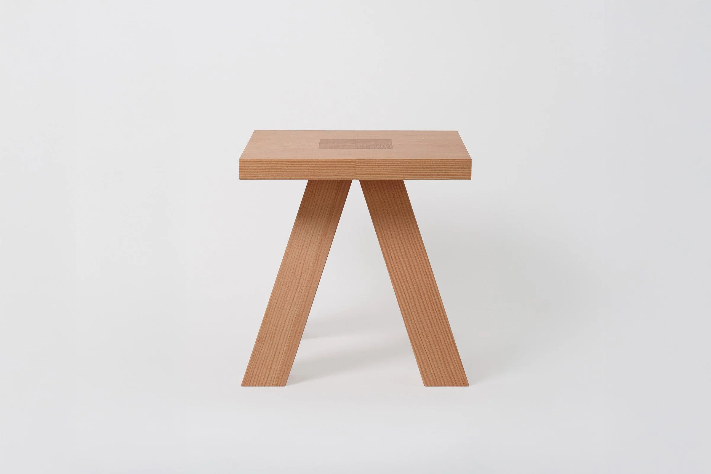 Carré Stool by Akasaki & Vanhuyse