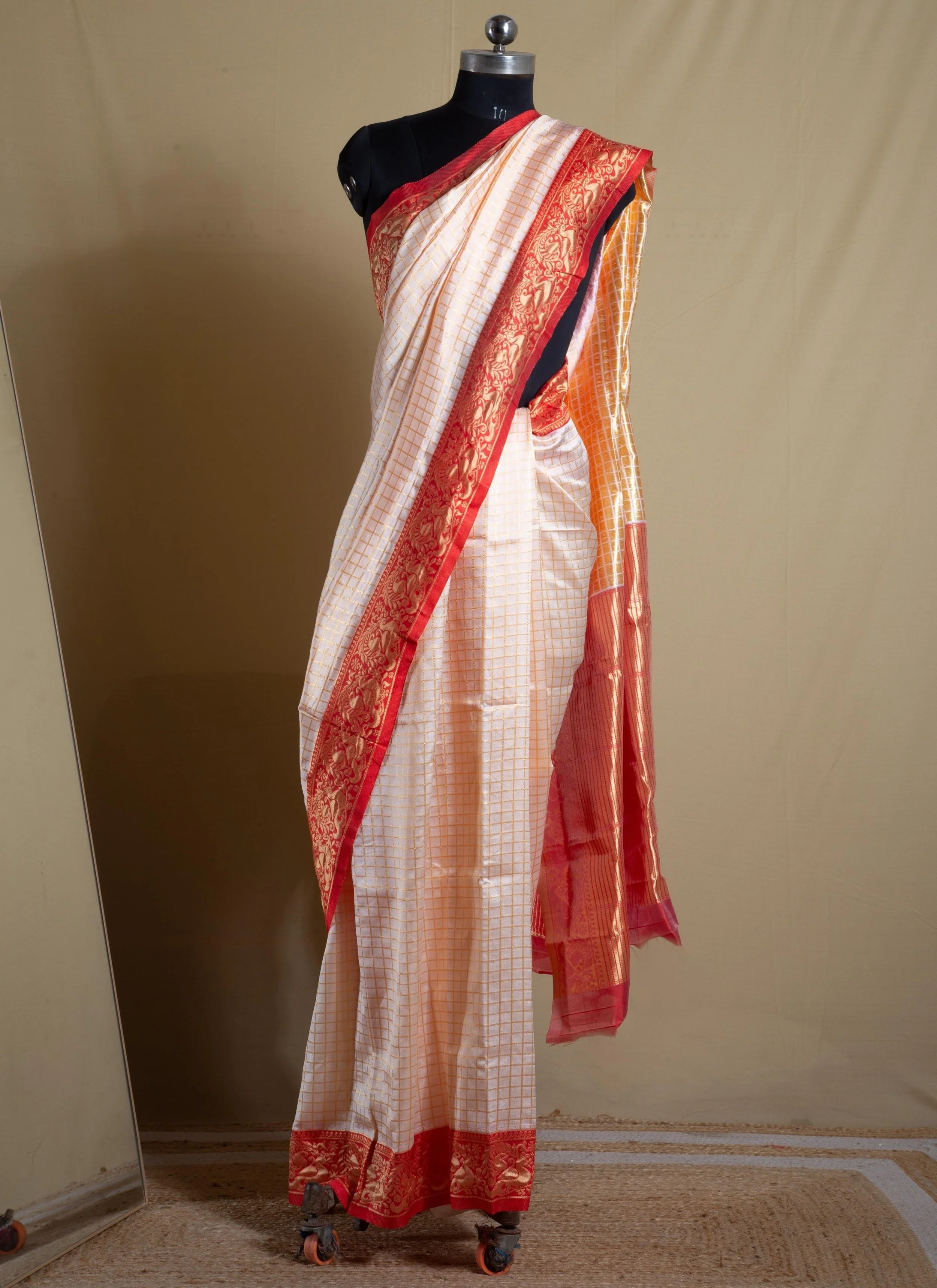 The Fabric of the Divine: Garad: The Sacred White of Bengal