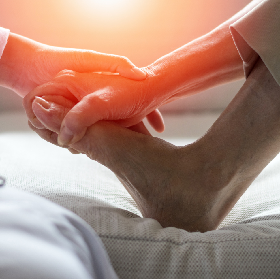 XL: A Dynamic Approach to the Feet in Asana (Online)