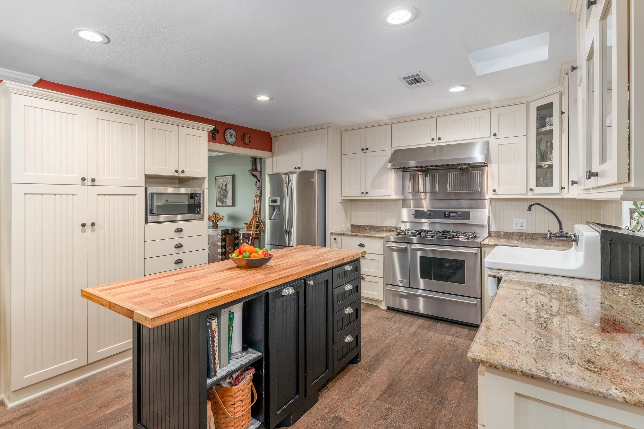 135 Woodhaven_034.jpg