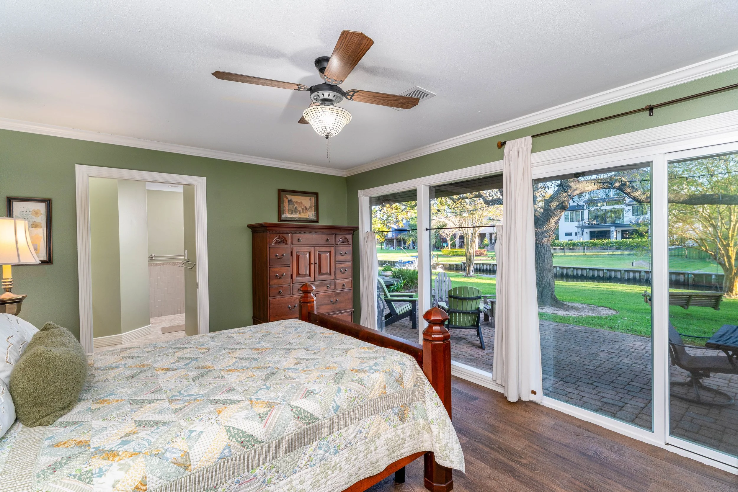 135 Woodhaven_045.jpg