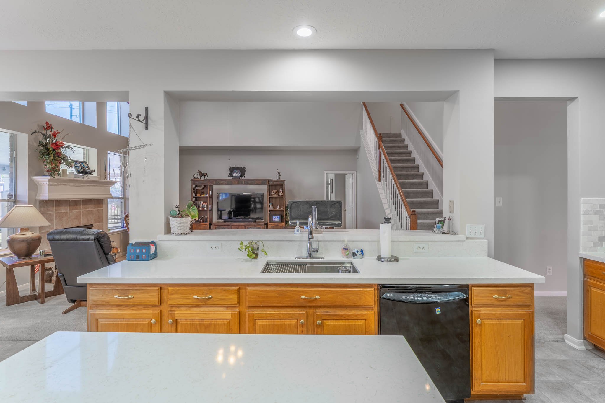 1205 Cambridge Court_015.jpg