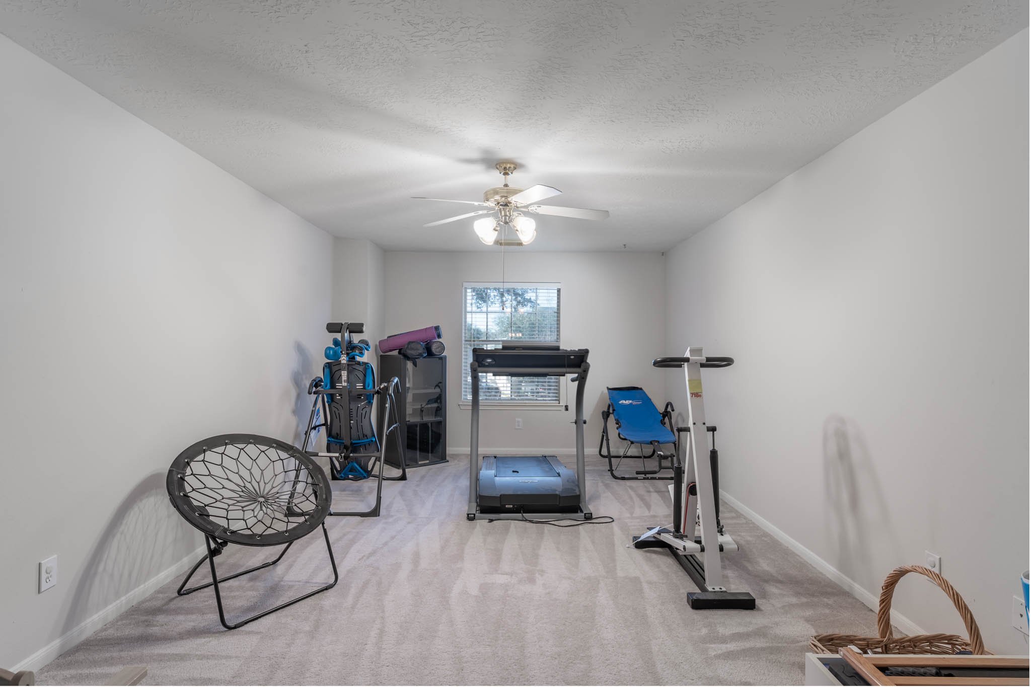 1205 Cambridge Court_033.jpg