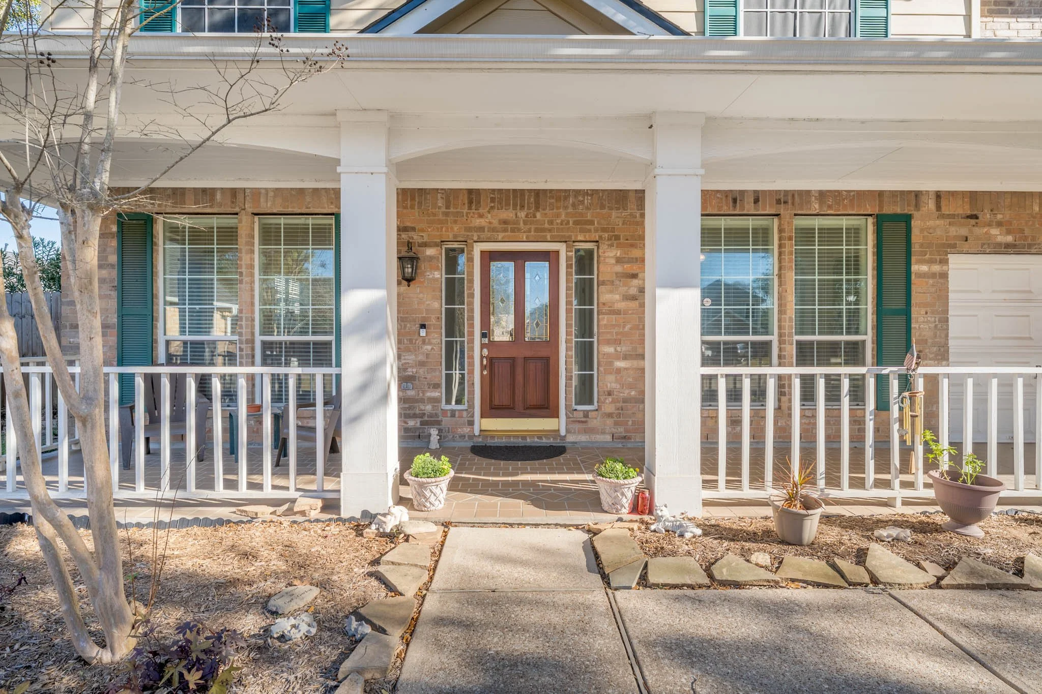 1205 Cambridge Court_003.jpg