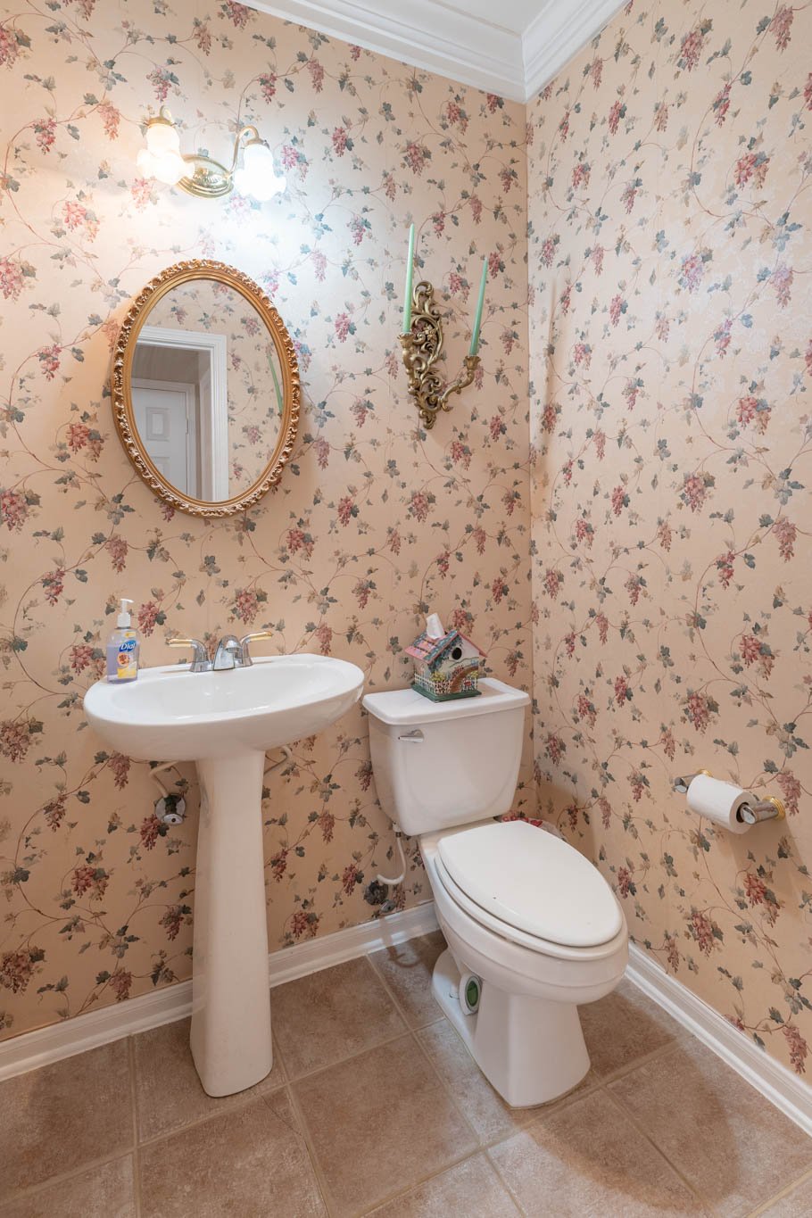 1205 Cambridge Court_010.jpg