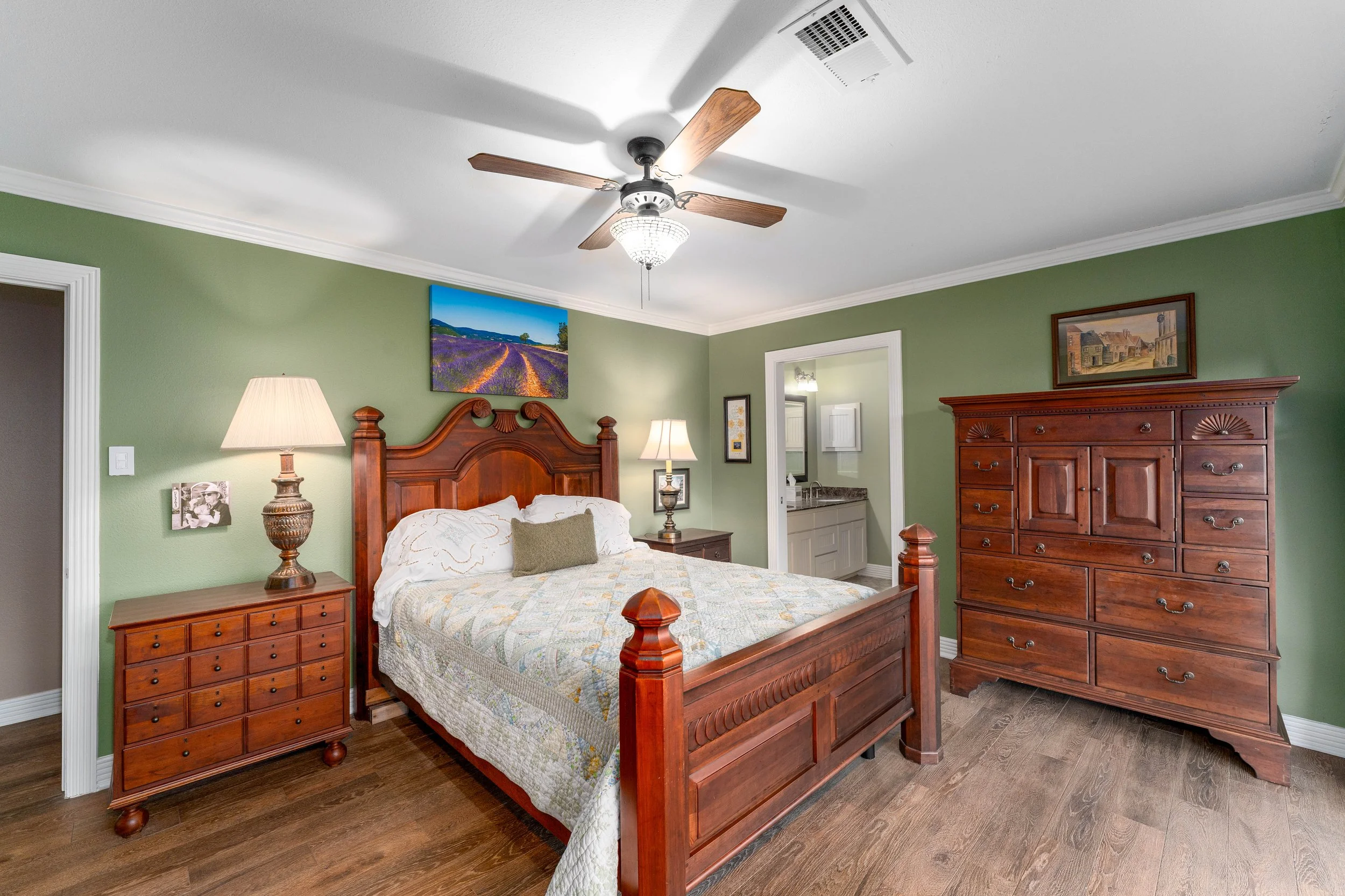 135 Woodhaven_043.jpg