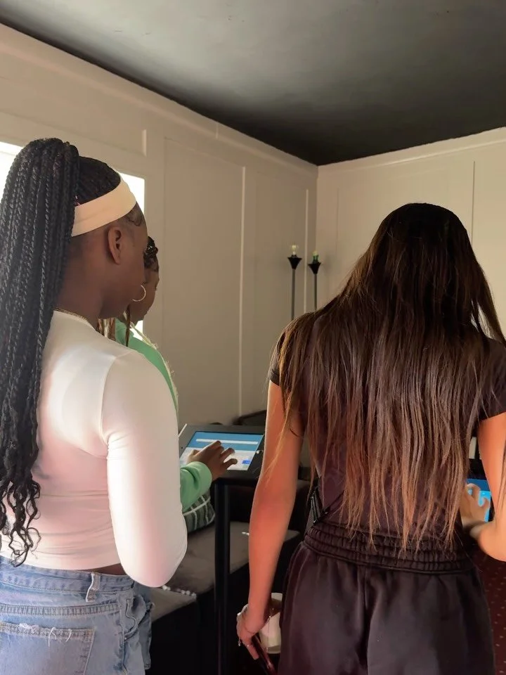 this community = answered prayers 
we love you guys fr