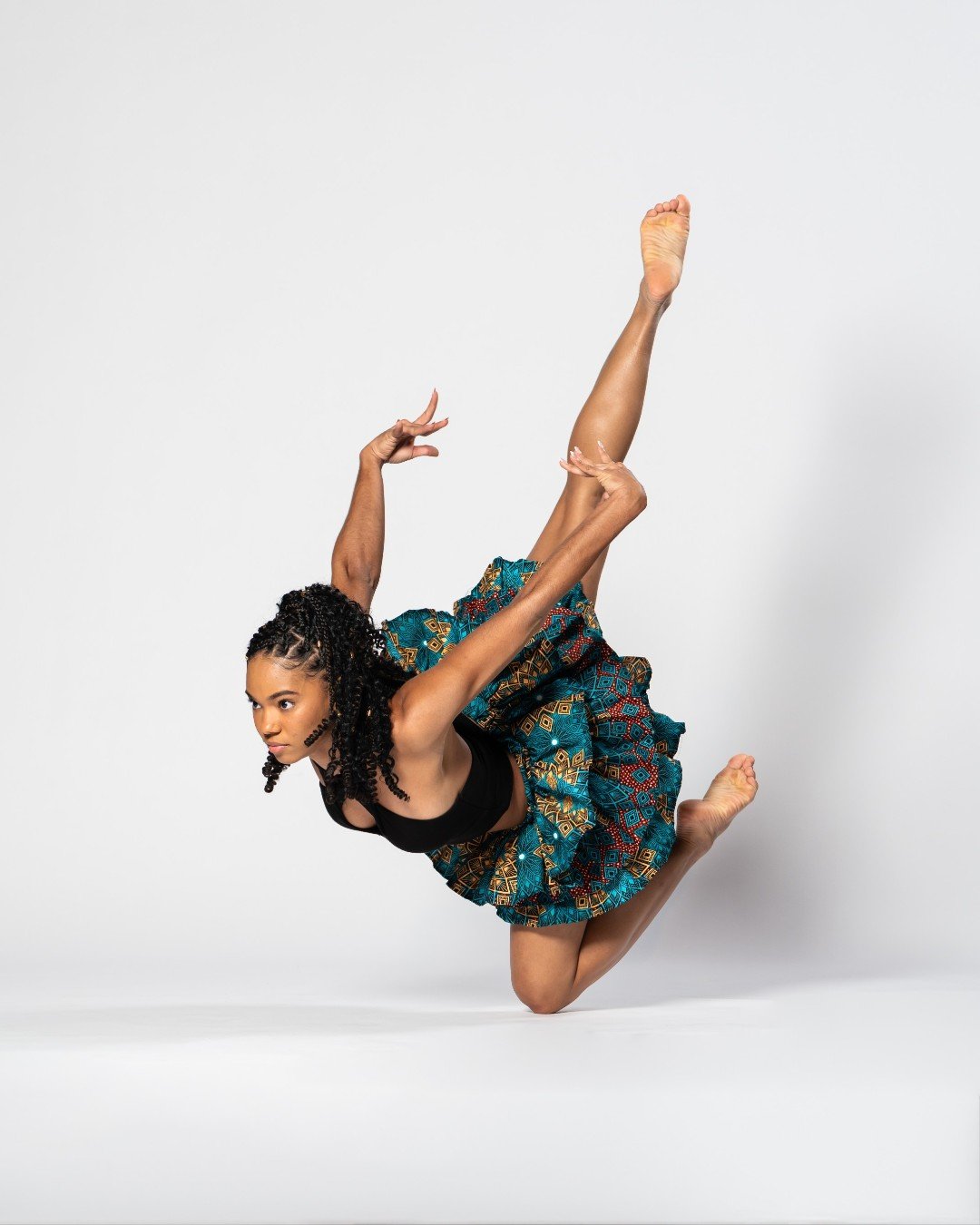 Just us, scrolling through our camera roll and wondering how these never made it to the feed.

From our fall photoshoot. 🤩

Tell us these dancers don&rsquo;t look incredible. 🔥

Photography by @mreidphotog
Costumes by @myobioma 
#RedClayDance #Seas