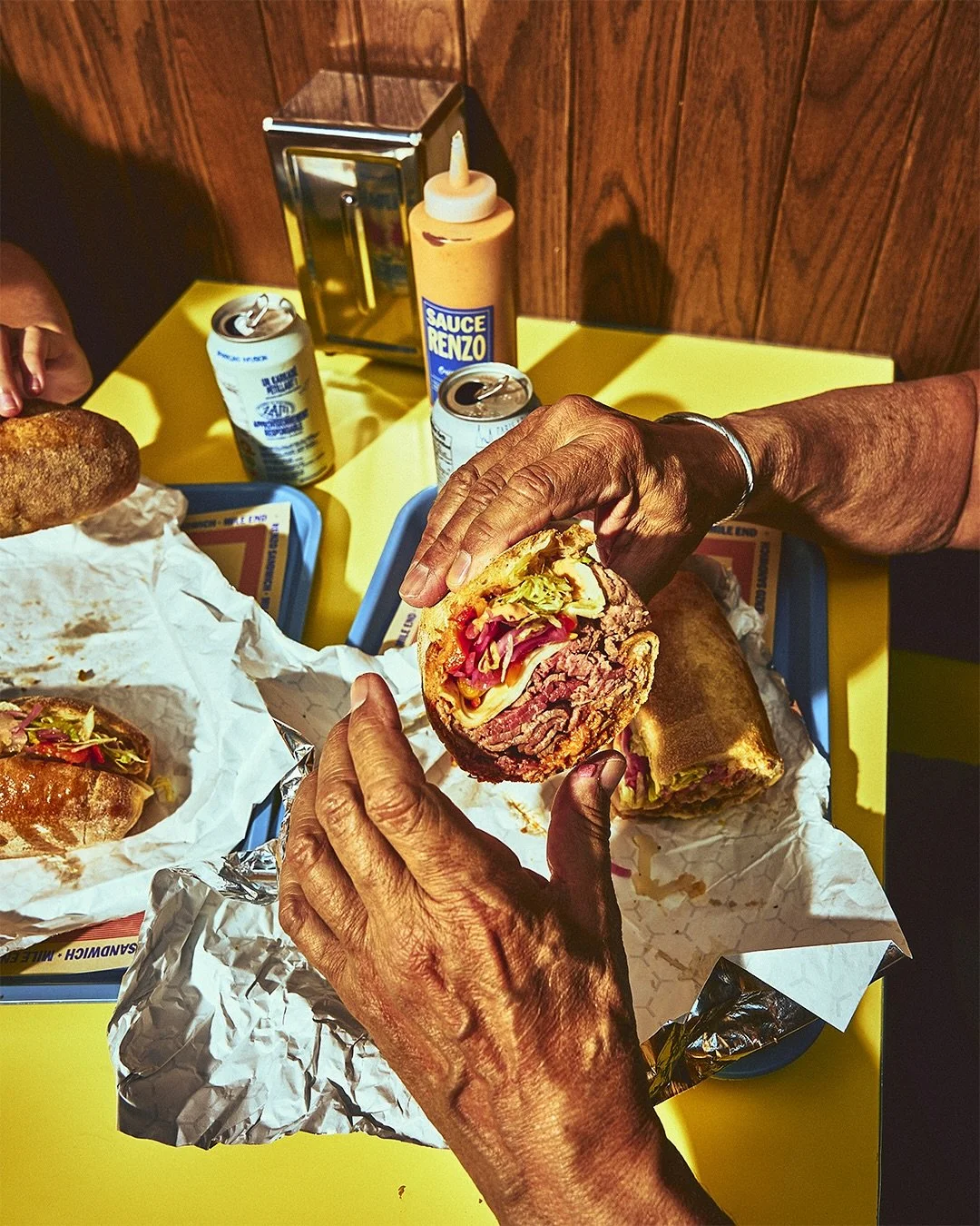 creative shootss for the coolest sandwich in town 🥪 @renzosandwich interior design @menarddworkind agency: @nouvelleidee.work #sandwich