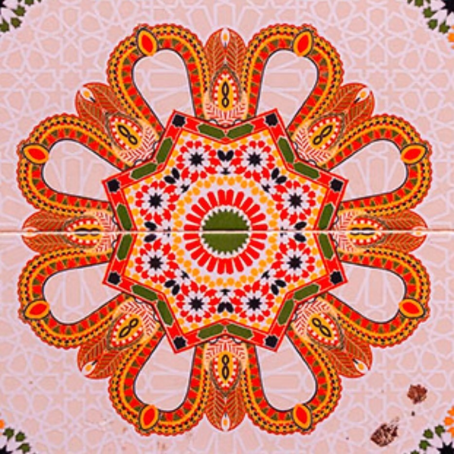 I&rsquo;m struck by the shapes and colors of these sacred tile geometries (only a few of the many)&hellip;as I slowly sort thru my memories and photos of Morocco.

Not yet sure what and where I might incorporate them in my creative practice. For now 