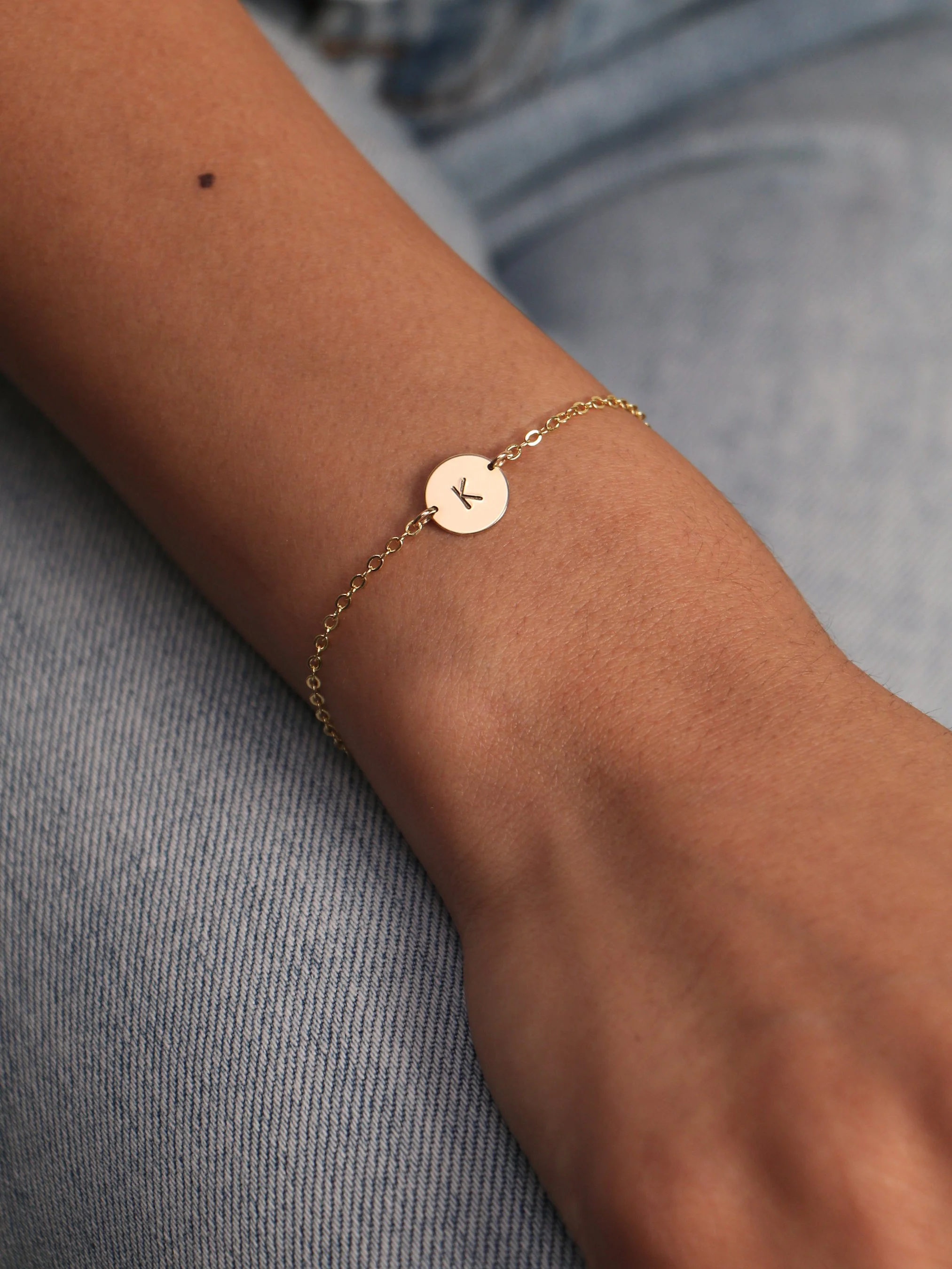9MM Disc Bracelet B208A