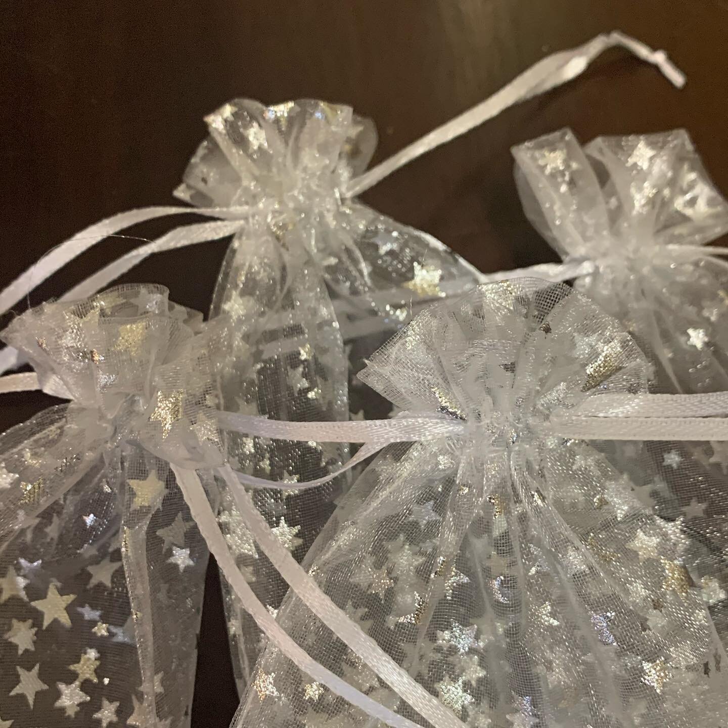 I&rsquo;m so thankful for every single one of you who chose to support me with your purchases! 
I&rsquo;m overwhelmed and so grateful.  I wish all of you a 2021 filled with peace, love, good health and prosperity!

#gratefulheart #merrychristmas #hap