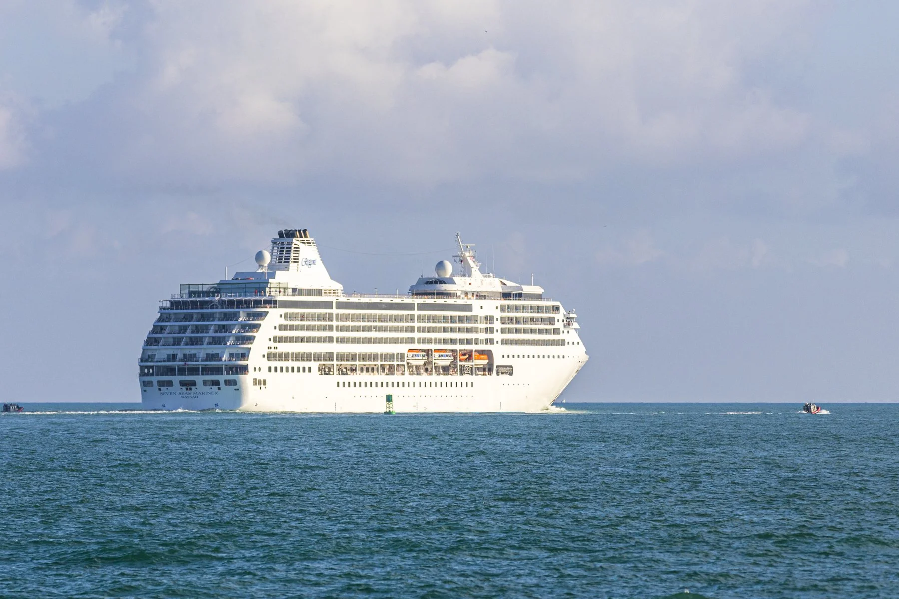 The cruise ship leaving Key West.