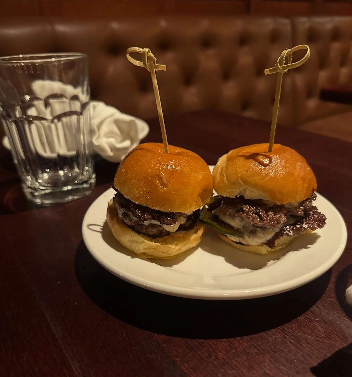 Sliders are baaaack! Wednesday through Friday during happy hour get 2 Merc burger sliders for $5! 
.
.
#themerc #themercsaratoga #downtownsaratoga #broadwaysaratoga #saratogasprings #saratogaspringsNY #discoverSaratoga #saratogaliving #saratogachambe