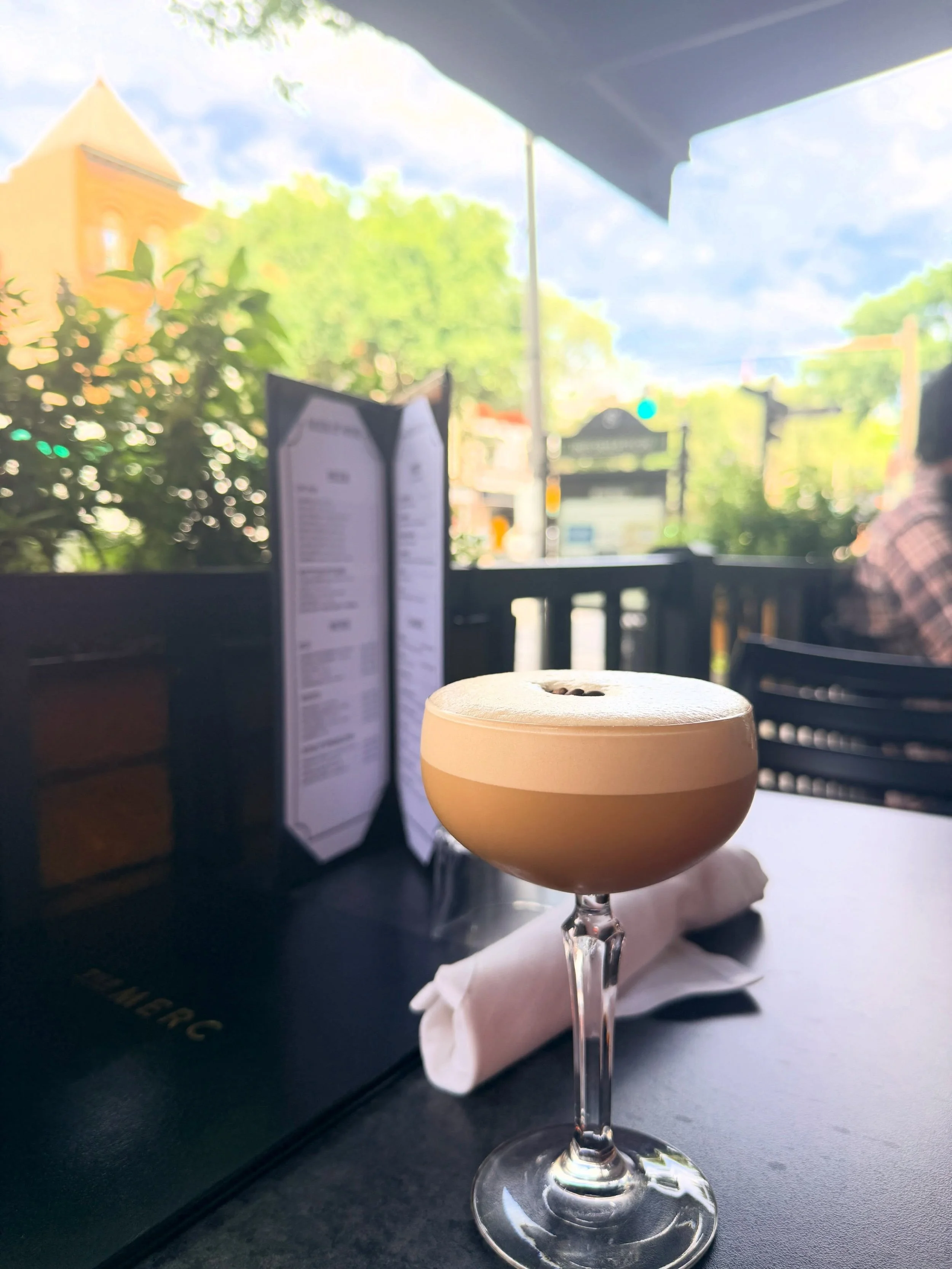 Still plenty of beautiful days left to enjoy our patio ☀️
.
.
 #themerc #themercsaratoga #downtownsaratoga #saratogasprings #discoversaratoga