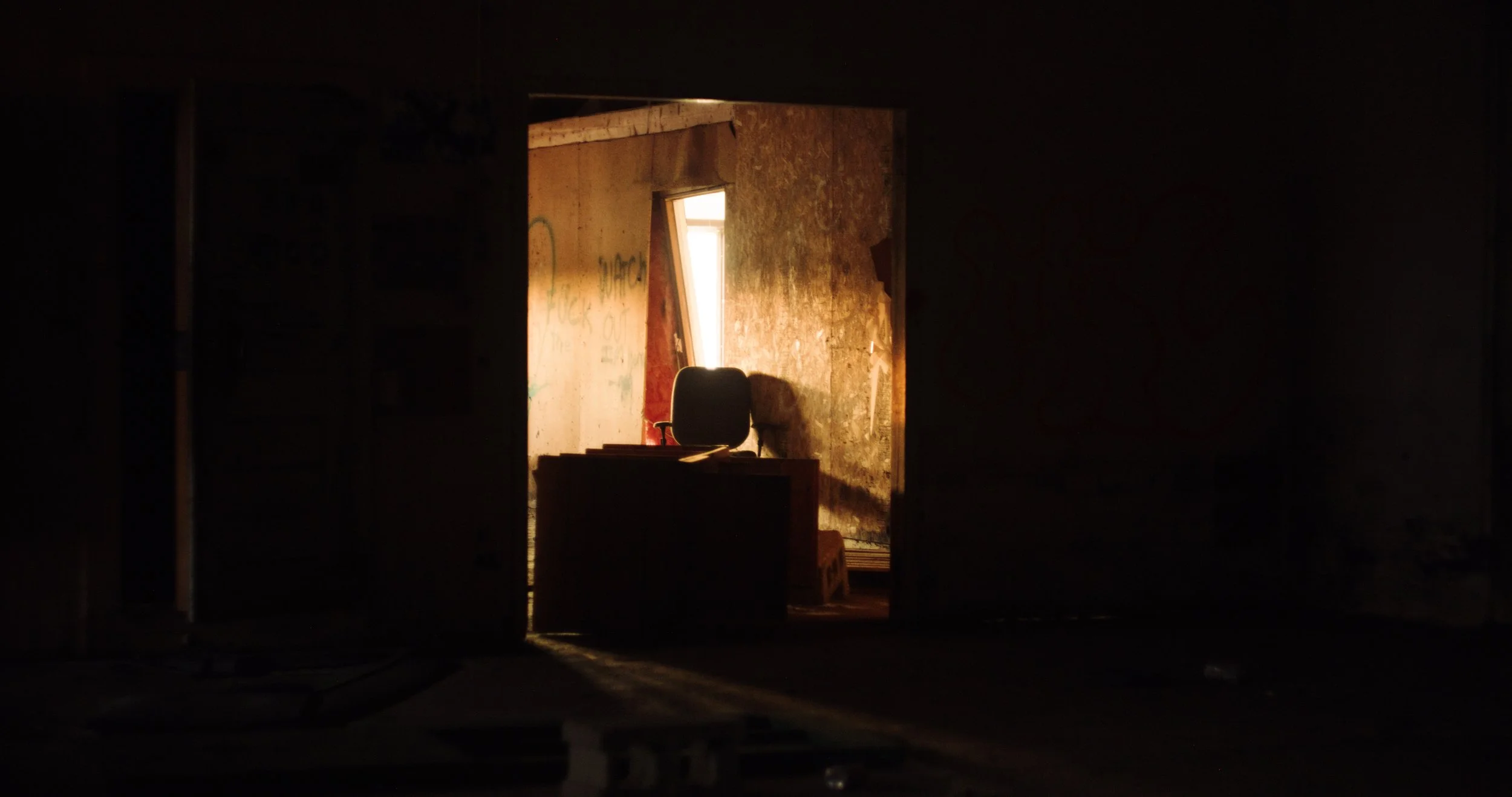 Sequence 01.00_09_33_13.Still001.jpg