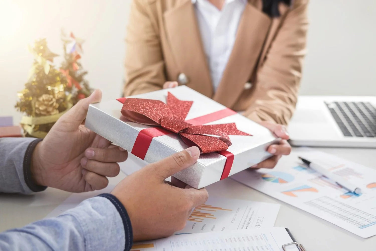 Onboarding Gifts for Distributed Teams: A Logistics-First Playbook