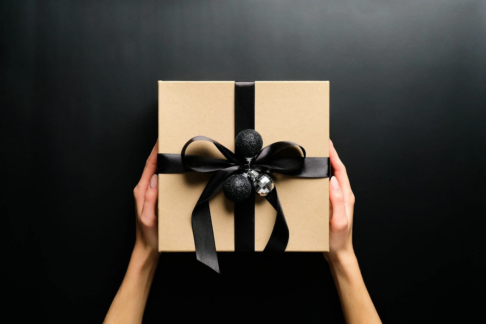 Evaluating Luxury Corporate Gift Boxes for VIP Clients