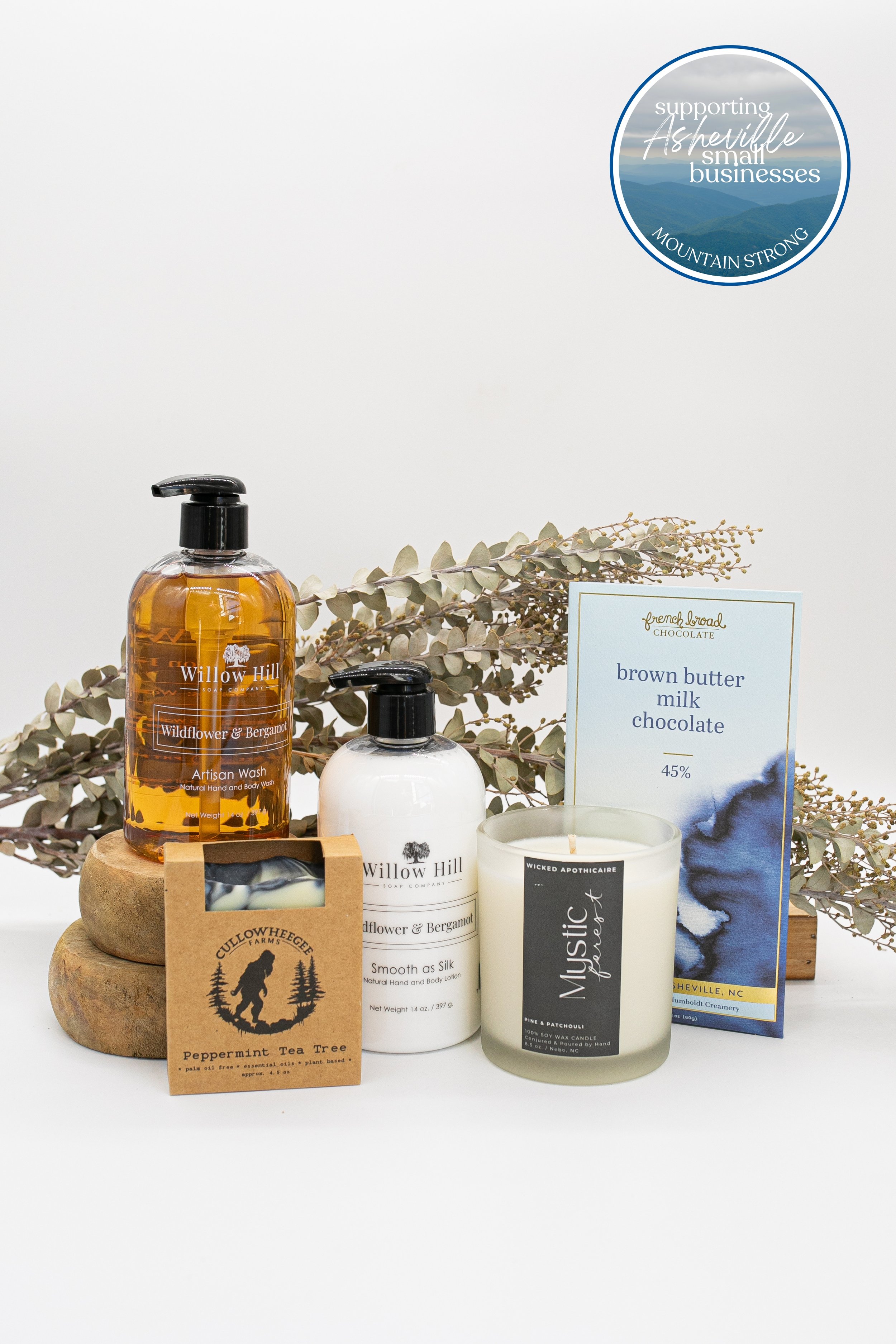 Scents of the Season_Collections_EFL-9555s.jpg