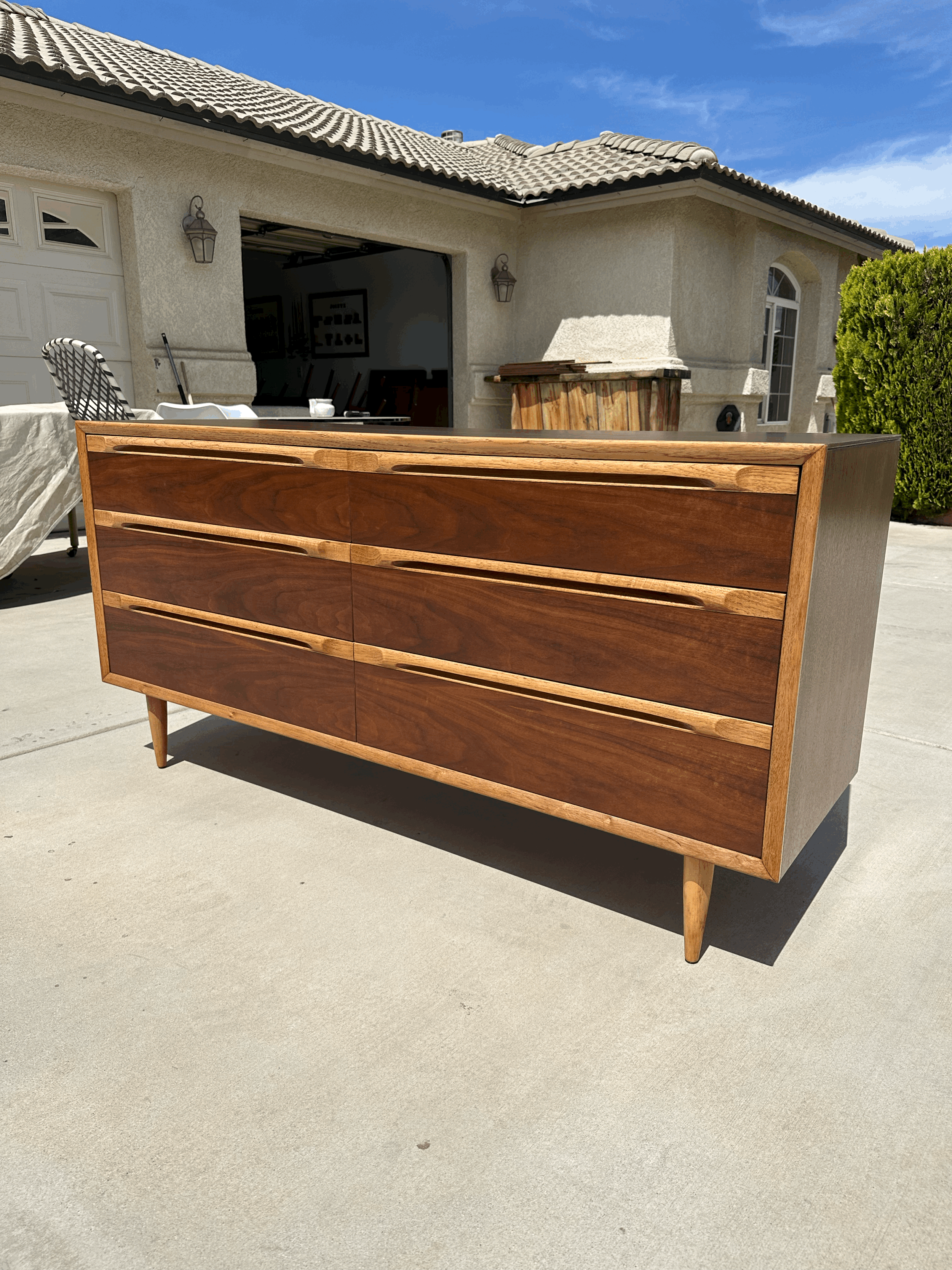 #0891- 6 Drawer Dresser