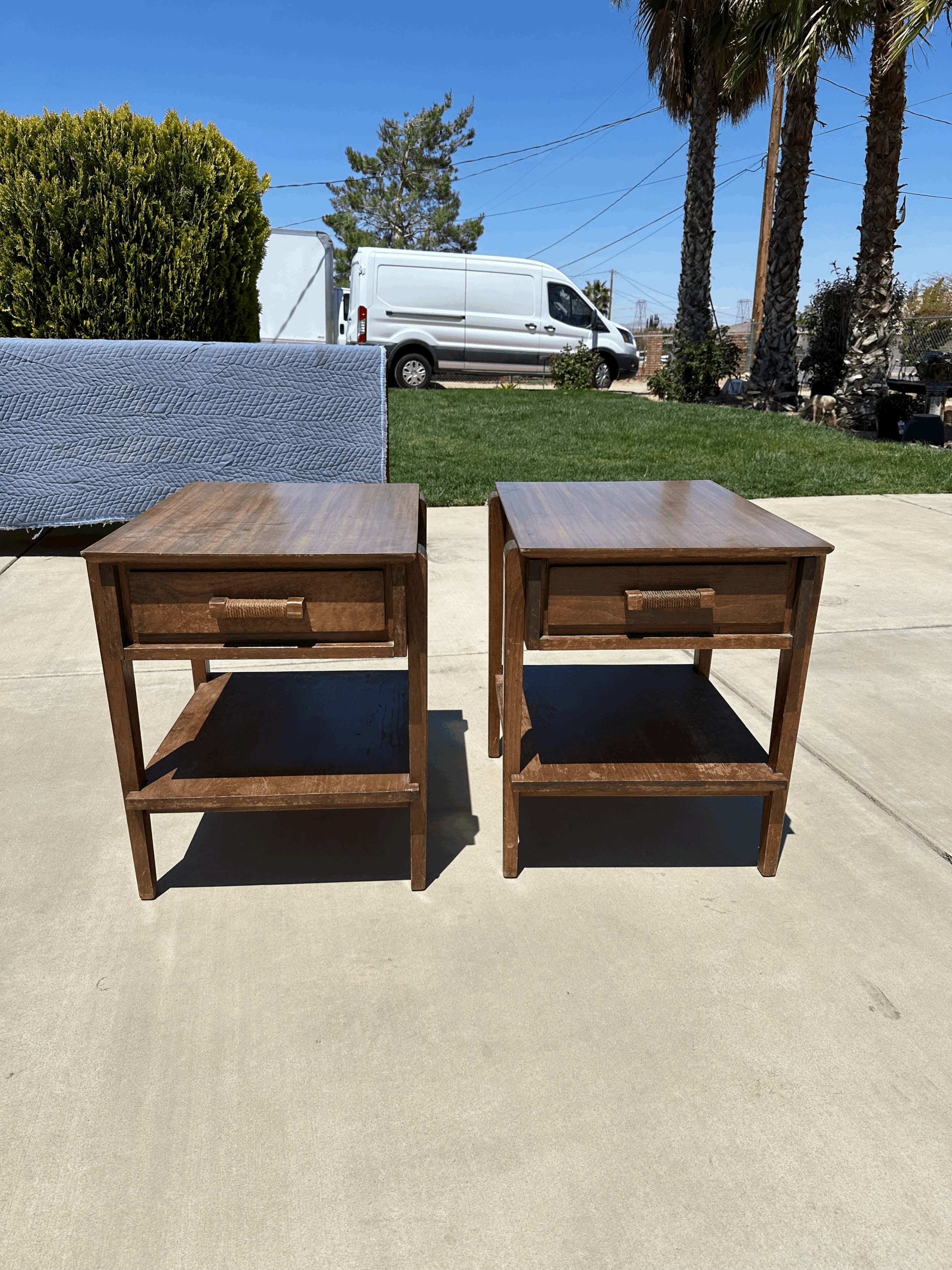 #0903- 2 End Tables