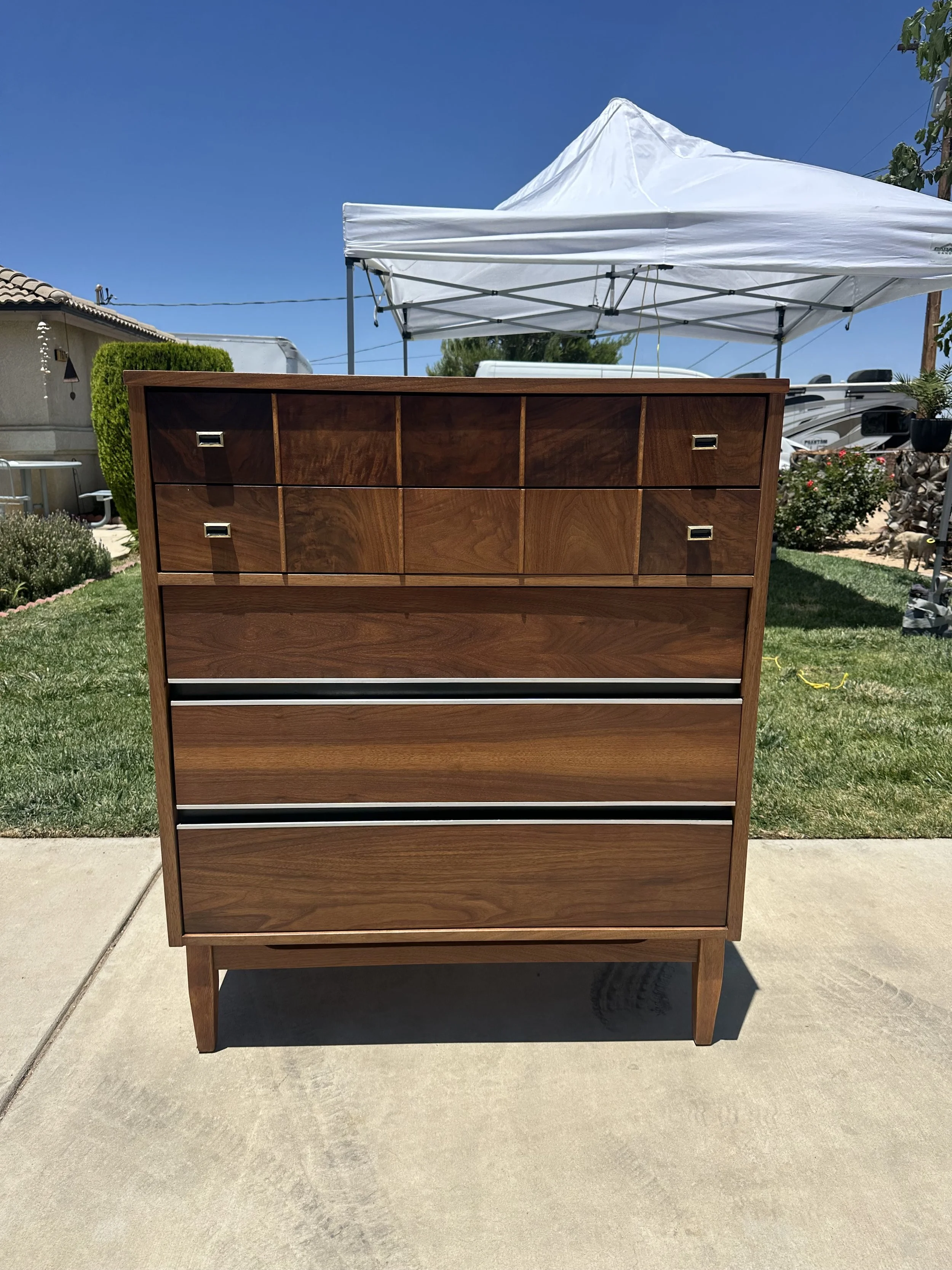 #0740- Highboy 5 Drawers