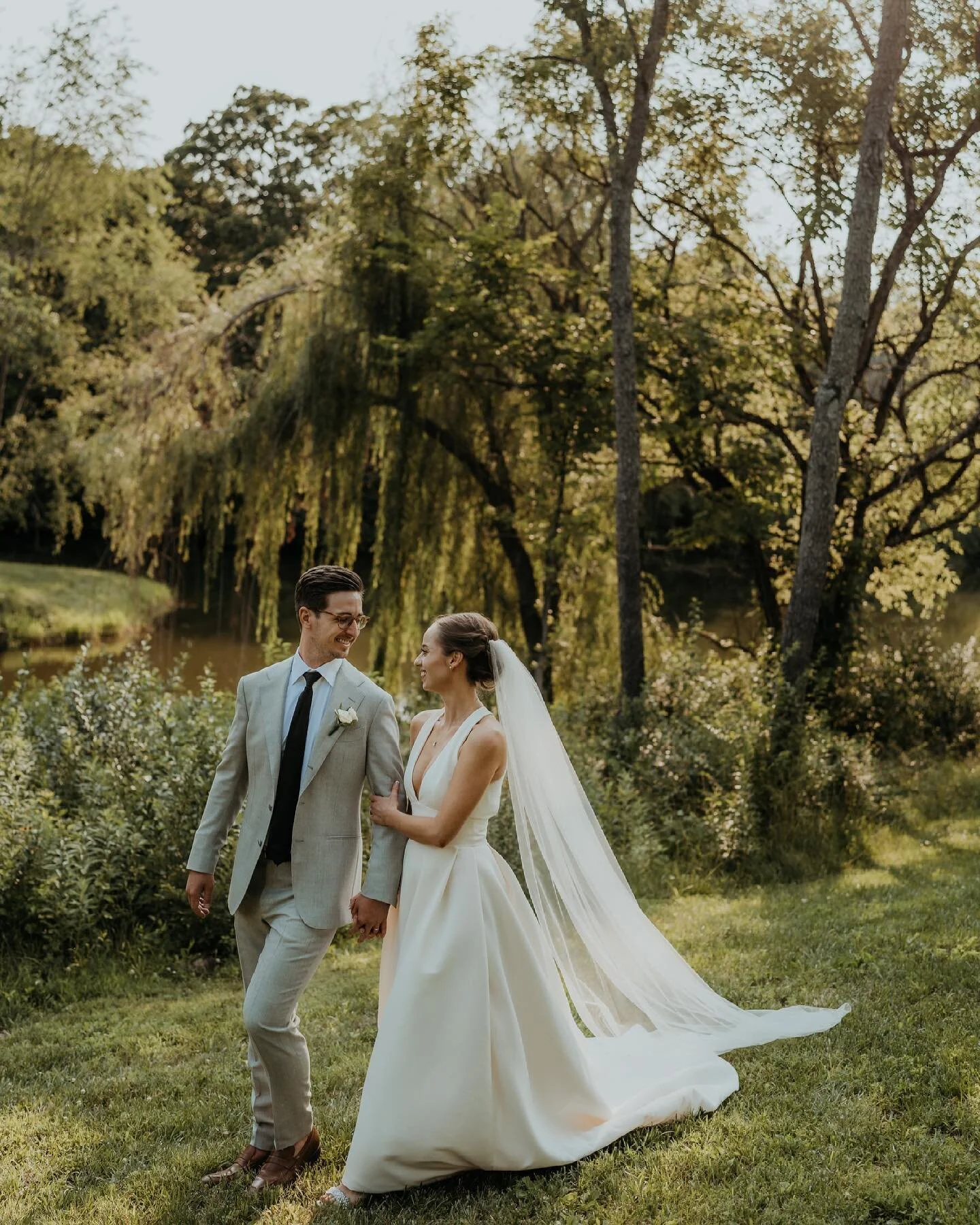A little sneak peek at last weekend’s beautiful backyard celebration for our sweet couple, Liz and Dan 🤍 We can’t wait to share all of the special details!