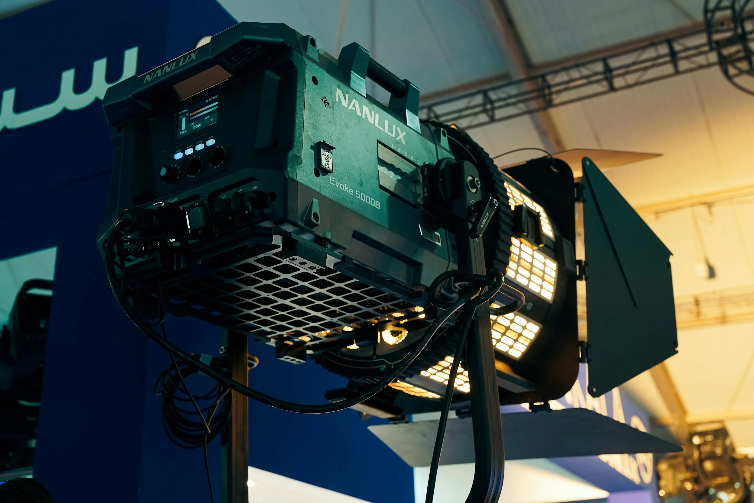 Nanlux 1200B & Fresnel Kit