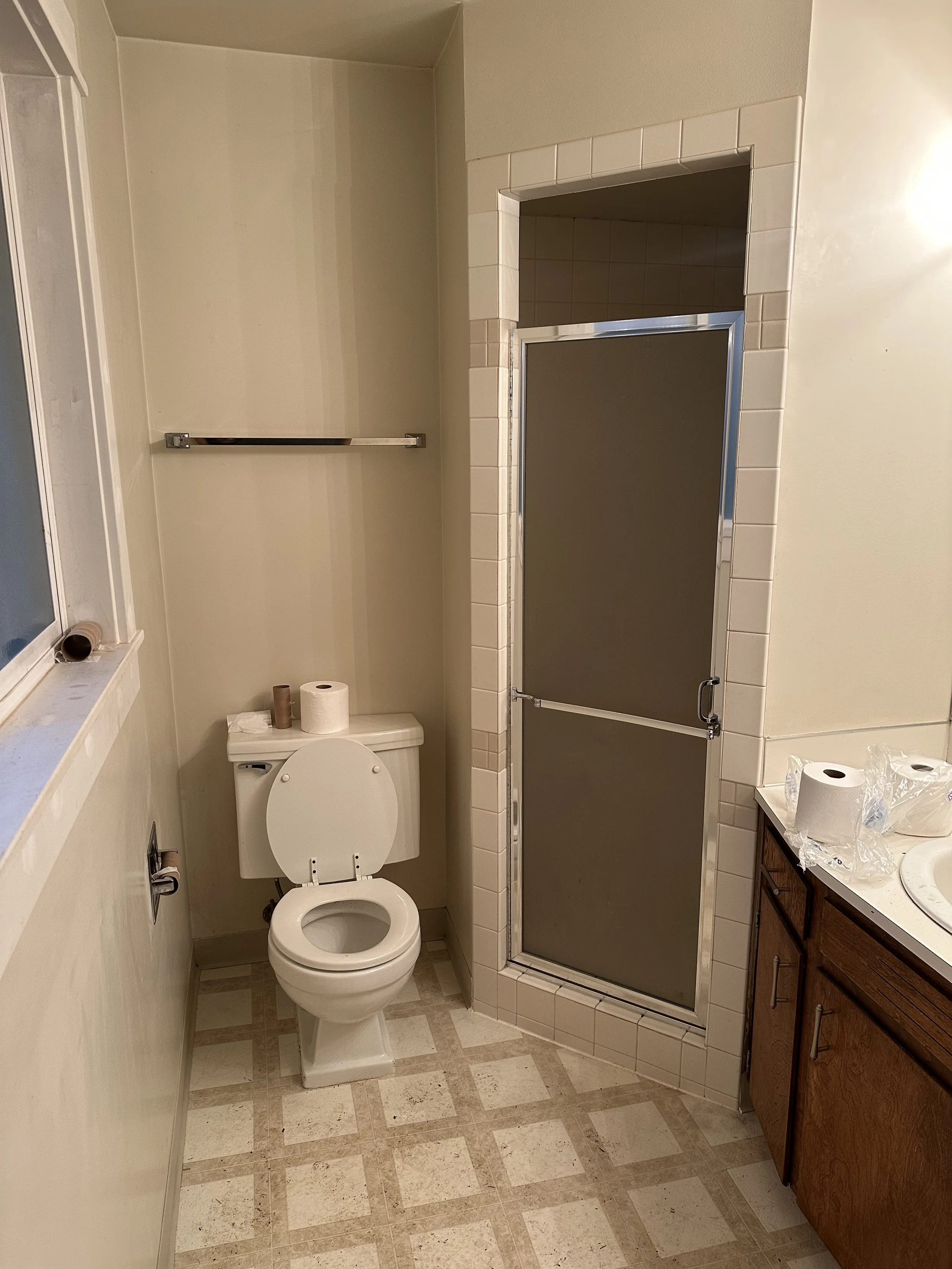 Small bathroom.jpeg