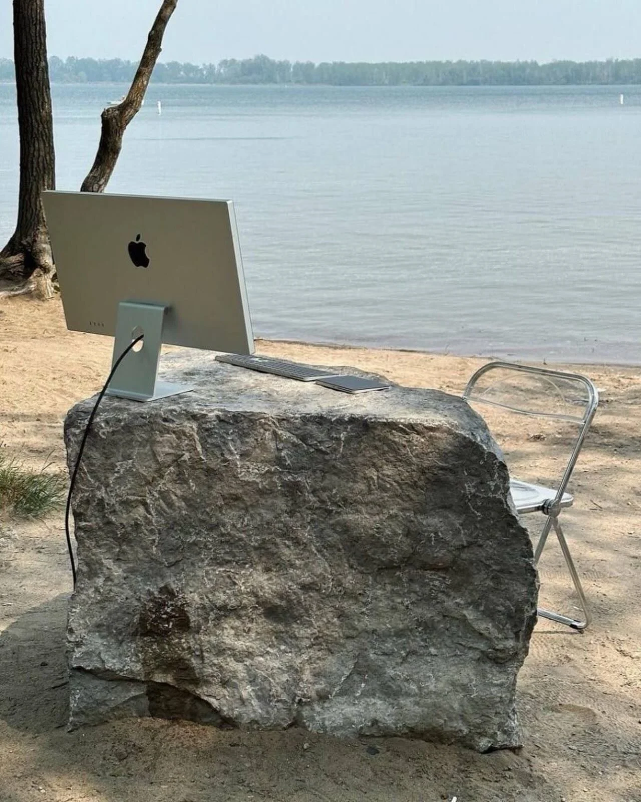 A slower rhythm

A clearer mind

Allowing the work to emerge

A quieter way of living

#losangeles
#lifestyle
#mindset
#bydesign
#wellbeing
