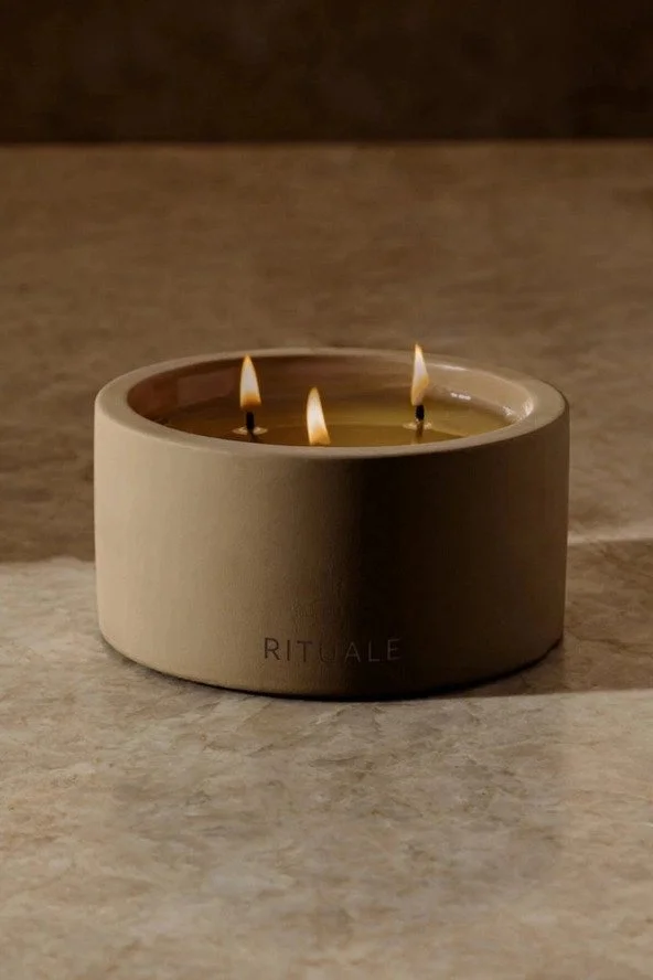 rituale-concrete-candle-three-wick-soy-candle-leisure-and-joie-home-decor.jpeg