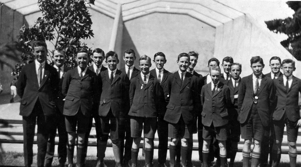 Junior students at St Enda’s, Strathfield, due to enter the Novitiate, in front of handball courts on Mount Saint Mary’s campus, 1926. Christian Brothers’ archive, Balmain 