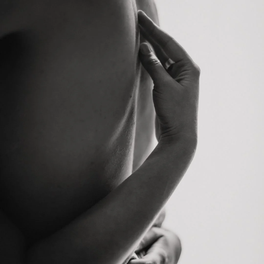 couple enlacé et amoureux