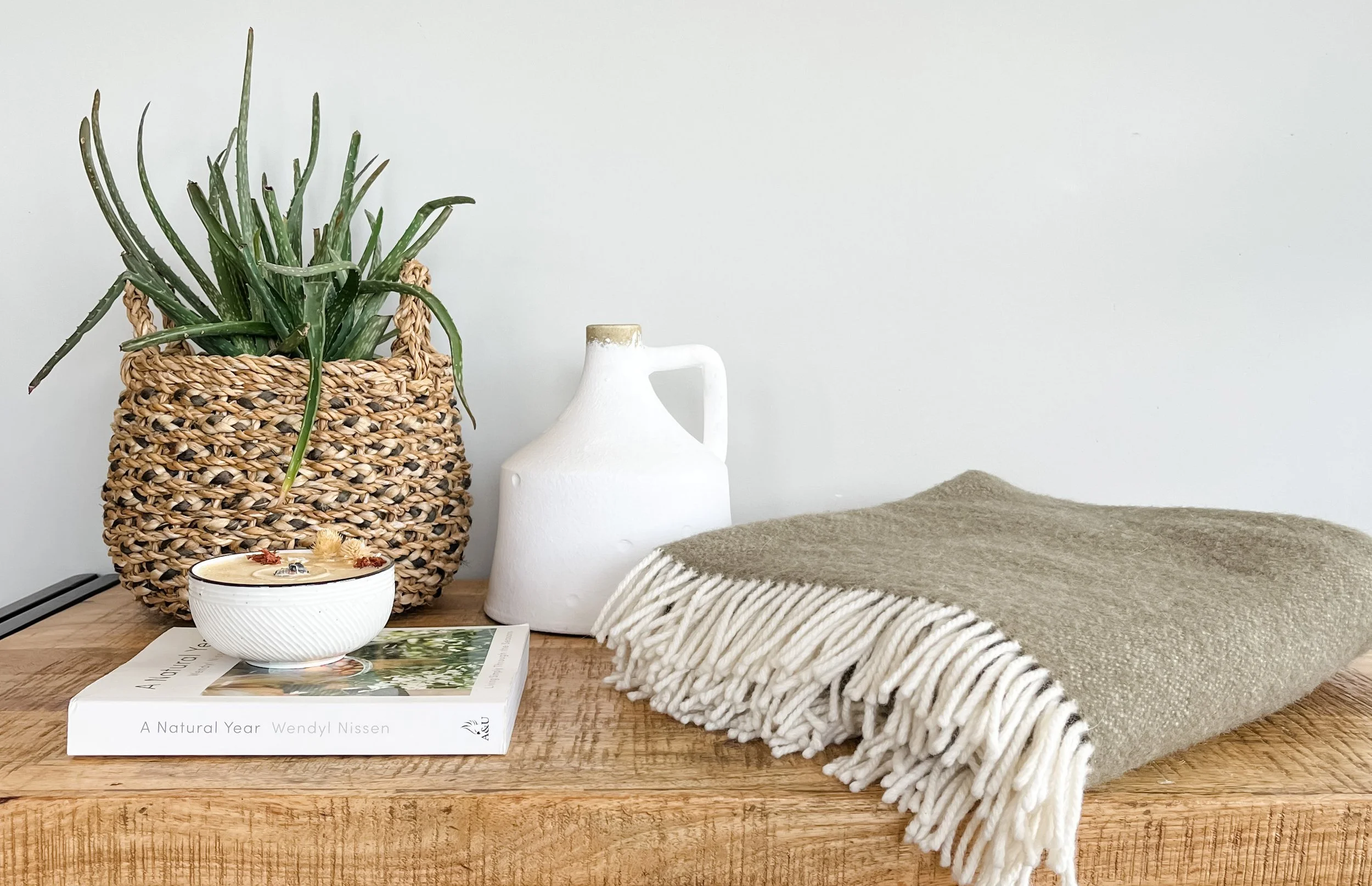 The simplest way to refresh a room (that costs almost nothing)