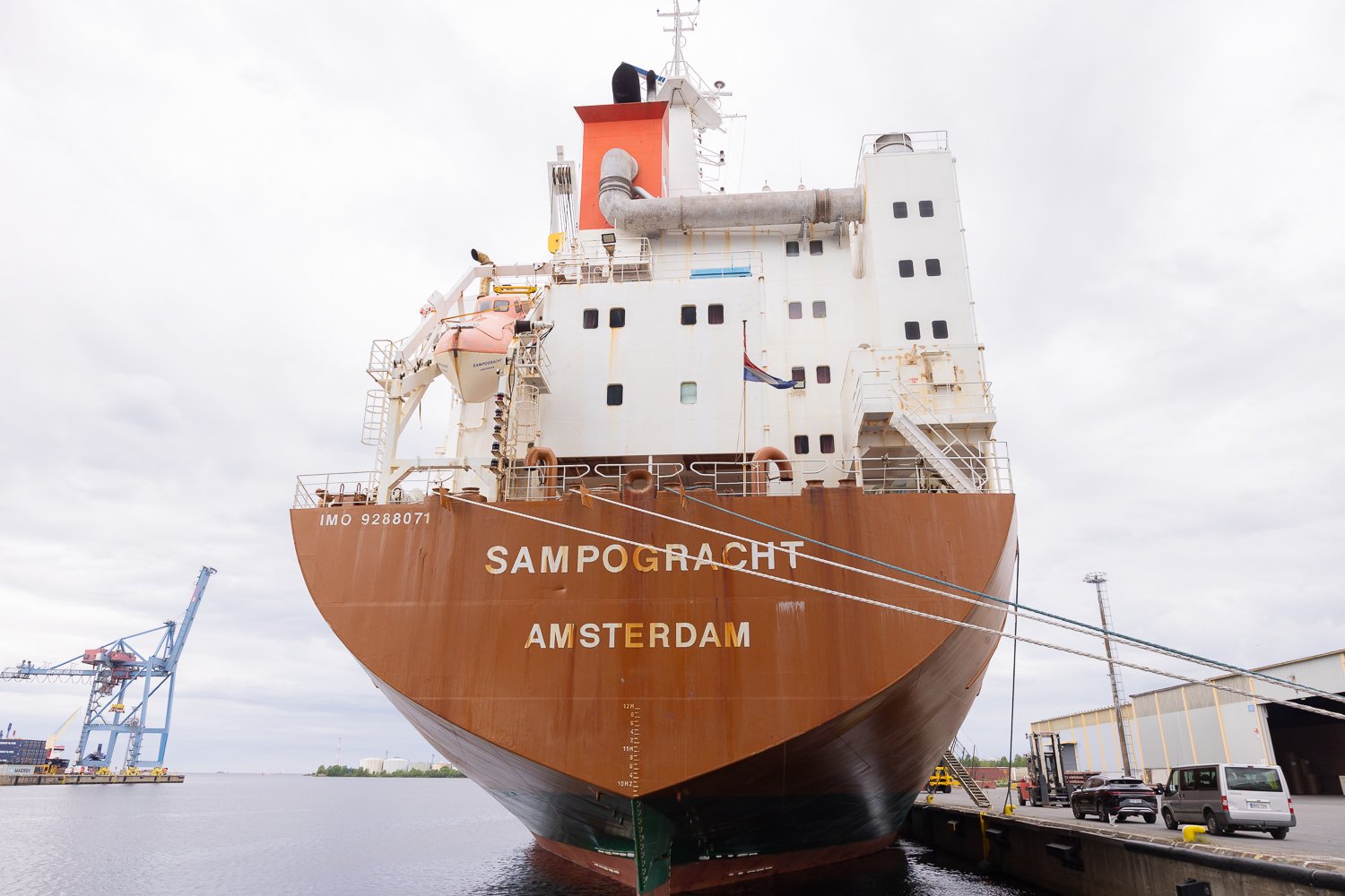 Sampogracht cargoship