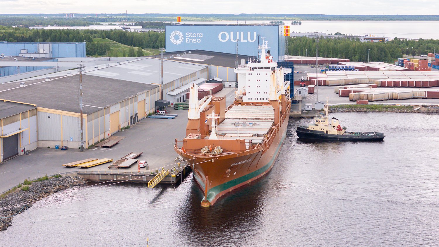 Arrival of the Spliethoff S-Type vessel, Sampogracht, at the Port of Oulu, Finland