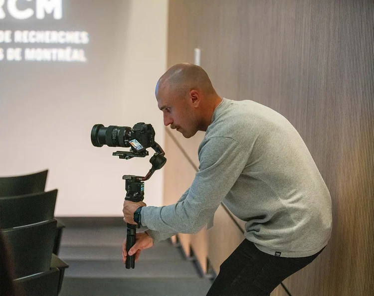 How Much a Videographer Costs in Canada A Simple Guide to Pricing