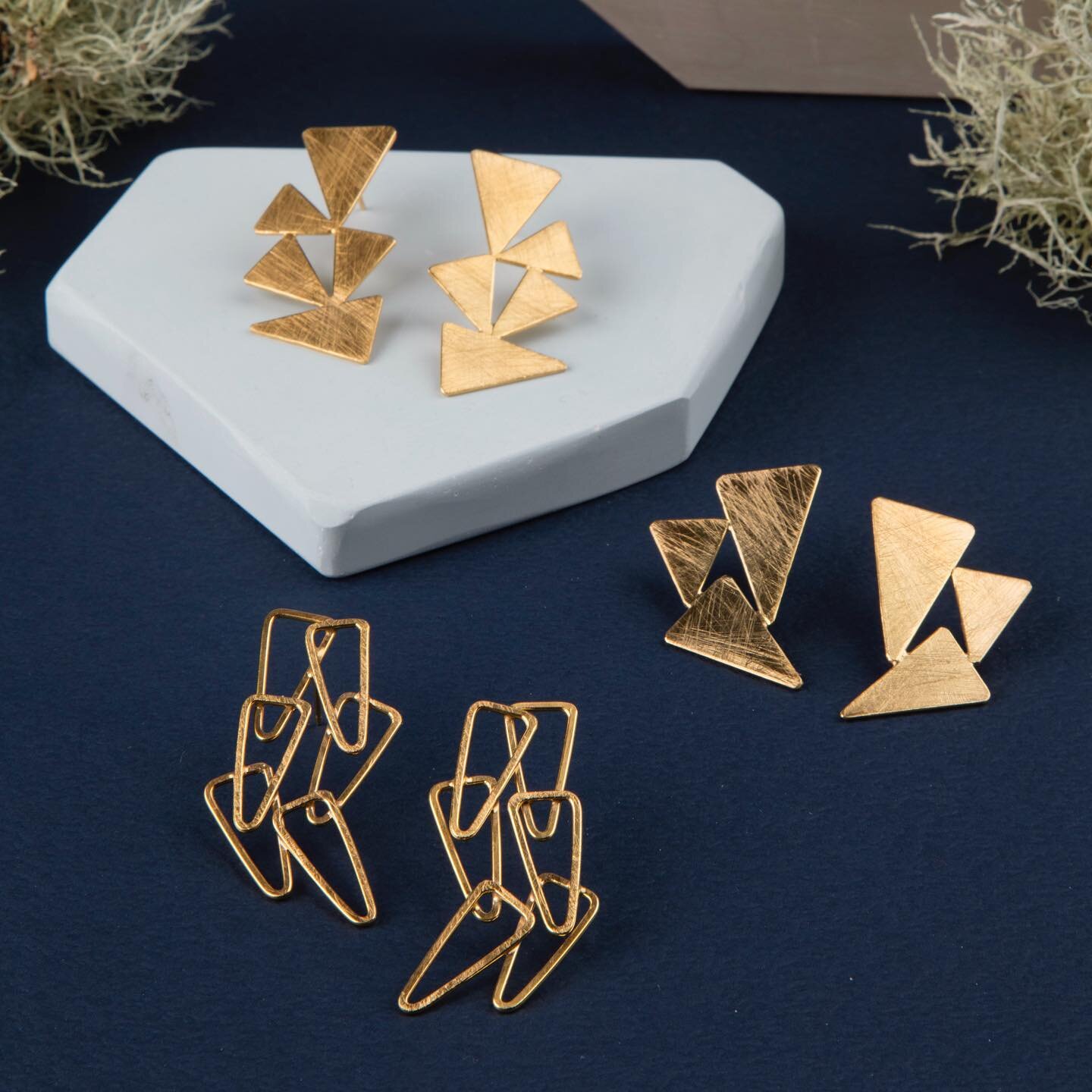 G O L D P L A T E D 
Here&rsquo;s a selection of 18ct gold plated earrings available on my website. Each pair are meticulously hand made in the studio in Glasgow. 
You can visit the workshop from this Friday 11-4 or Saturday 11-5.
#gold #glasgow #sco