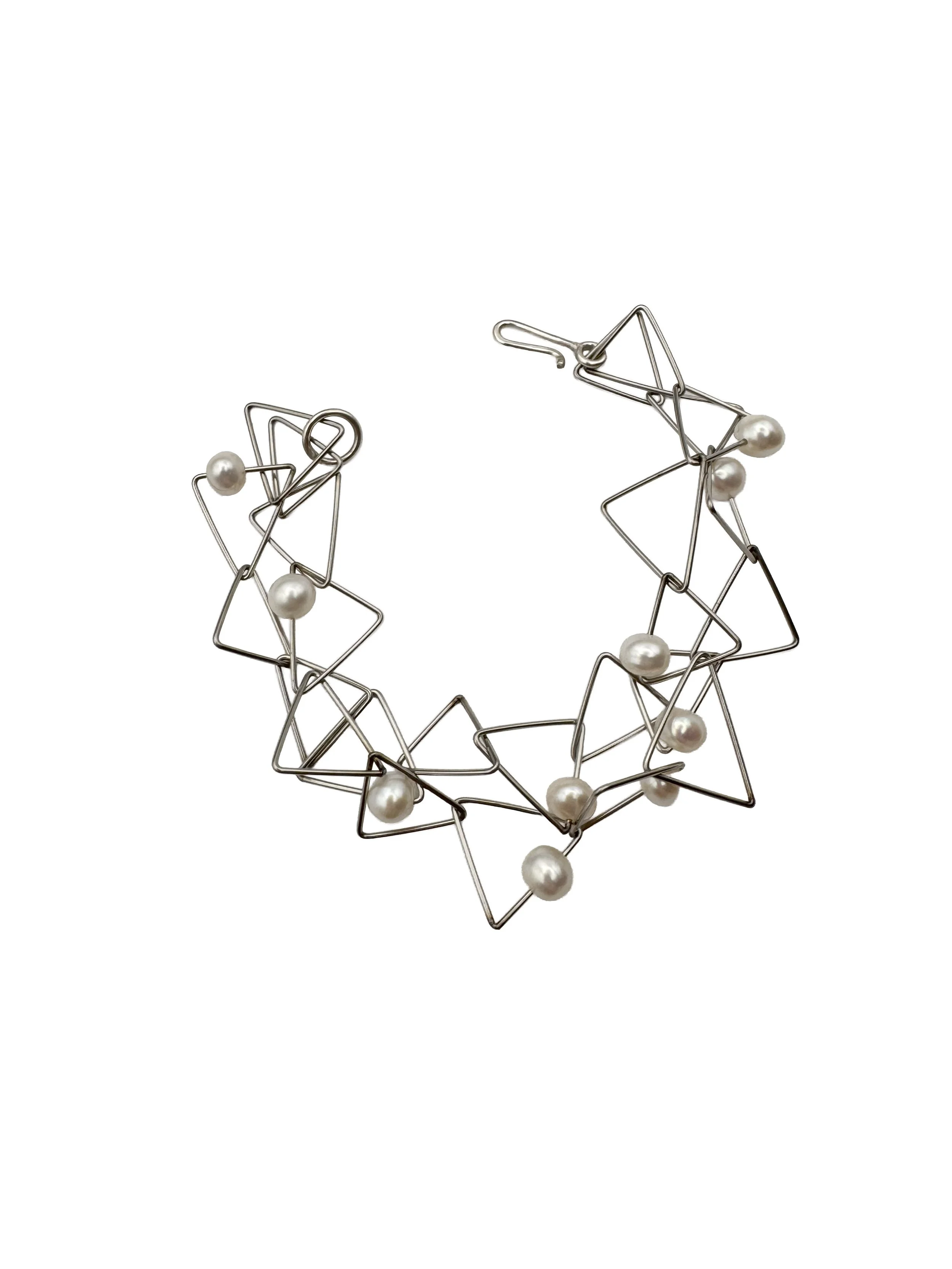 pearl bracelet 2.jpg