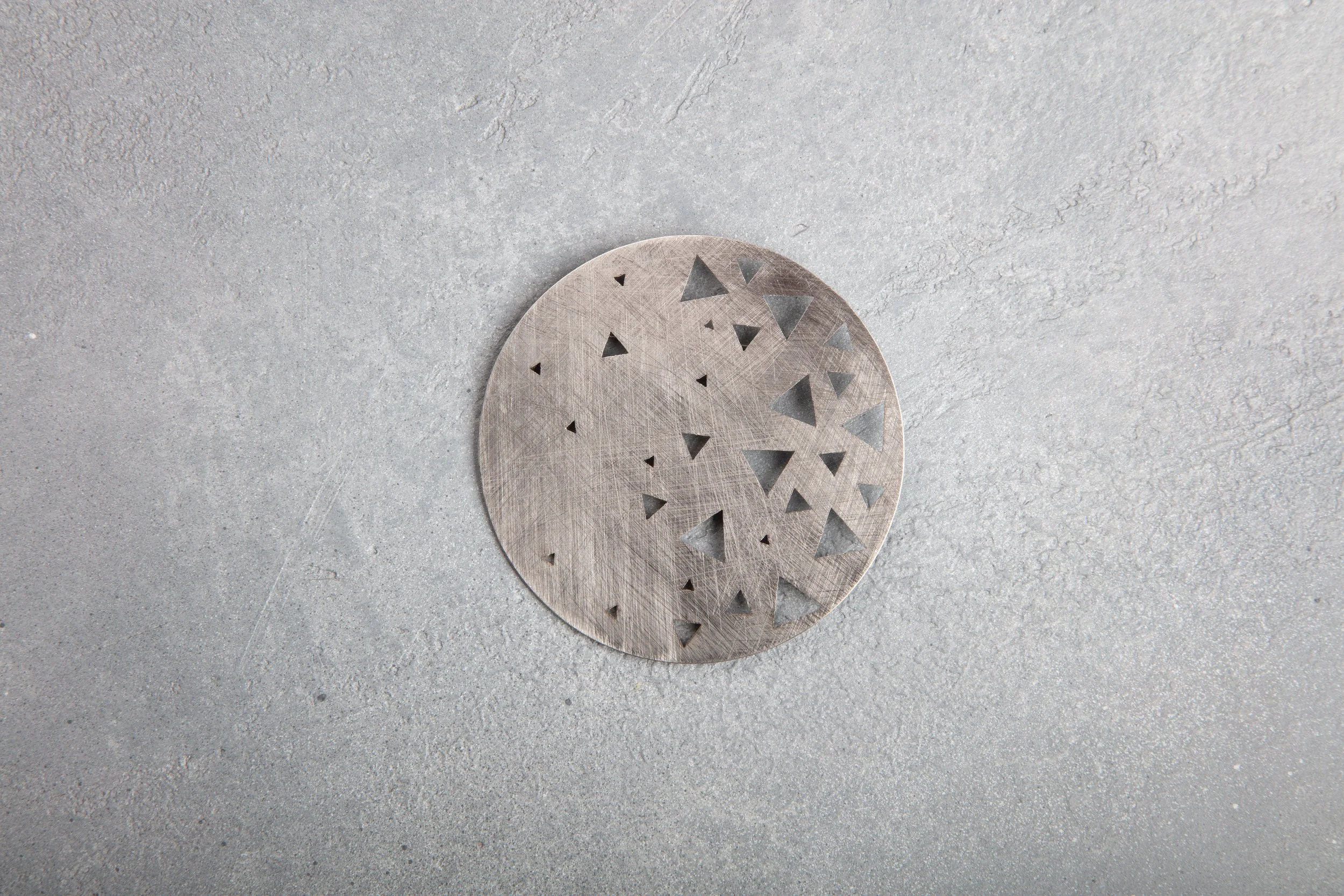BROOCH-GREY.jpg