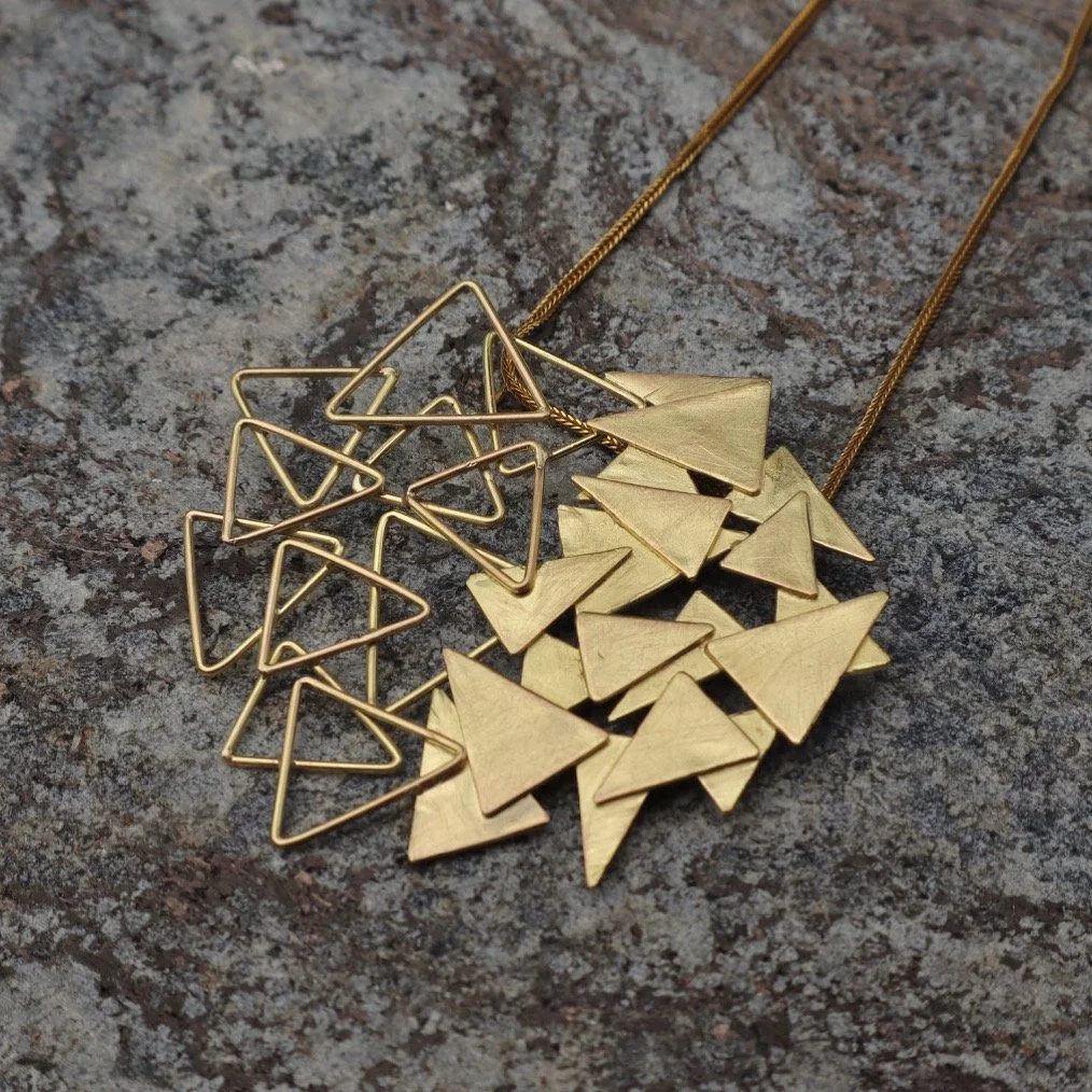 Statement 18ct gold necklace 
