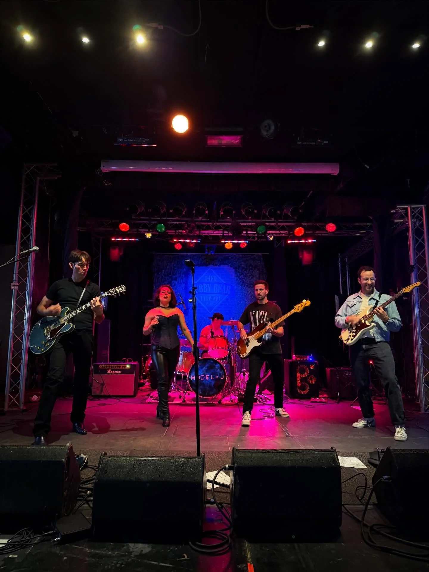 It&rsquo;s 2026, punkrockers. Didja miss us? 

Next show: @reggieslive 1/23 with @eveningunderground . Details in bio and stories.