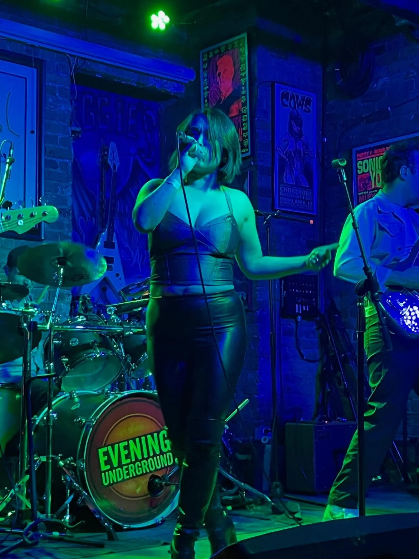 Some snaps from @reggieslive last Friday. Cold outside, hot inside with all you beautiful people. 

Next up: @themontrosesaloon with Super Creeps Sat 5/23.