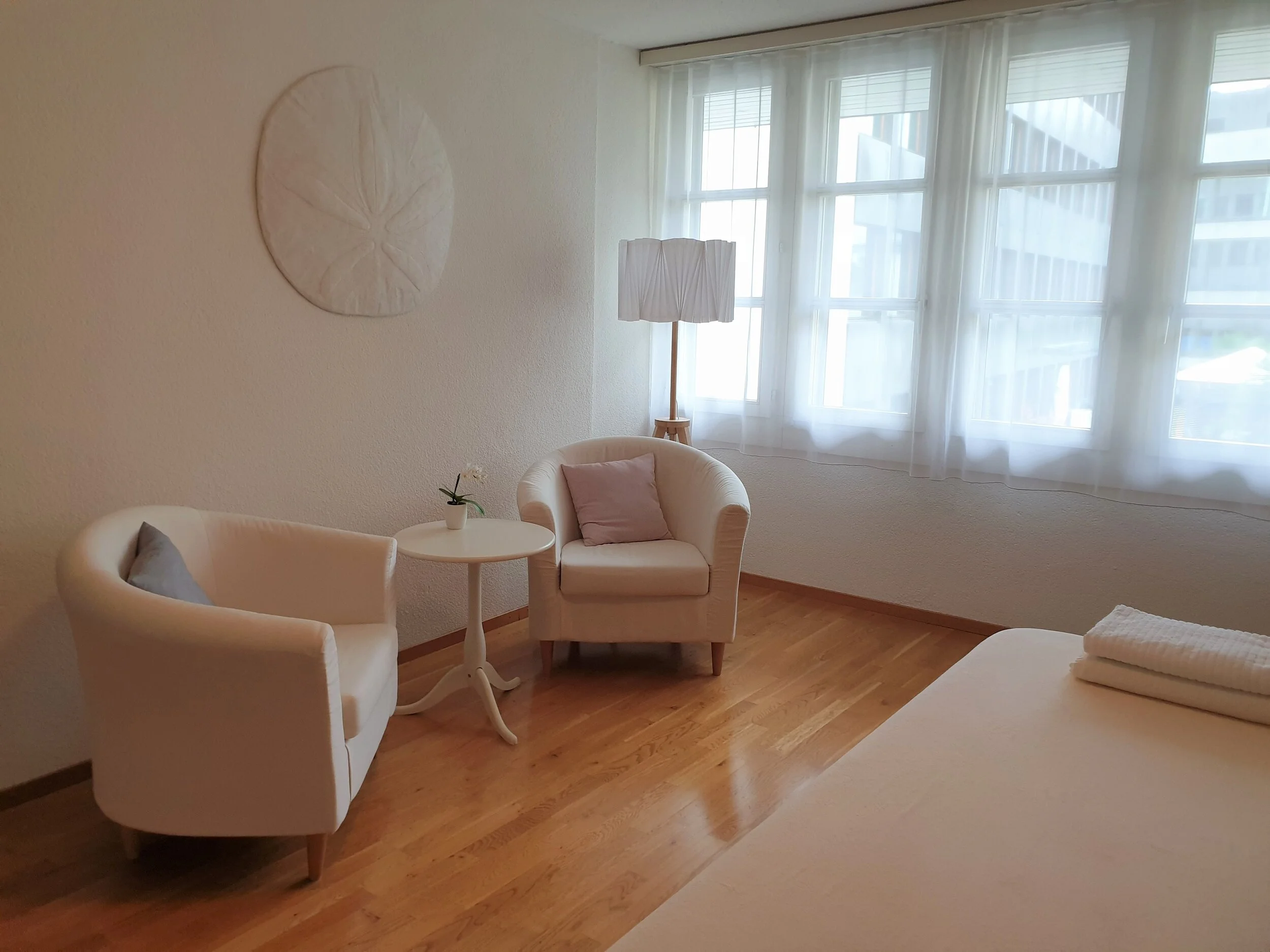 Medizinische Massagen wie manuelle Lymphdrainage und Bindegewebsmassage in der Praxis Stehender Kreis im Herzen von Luzern. Besonders hilfreich bei Lymphödemen und Lipödemen. Bei Krankenkassen anerkannt.