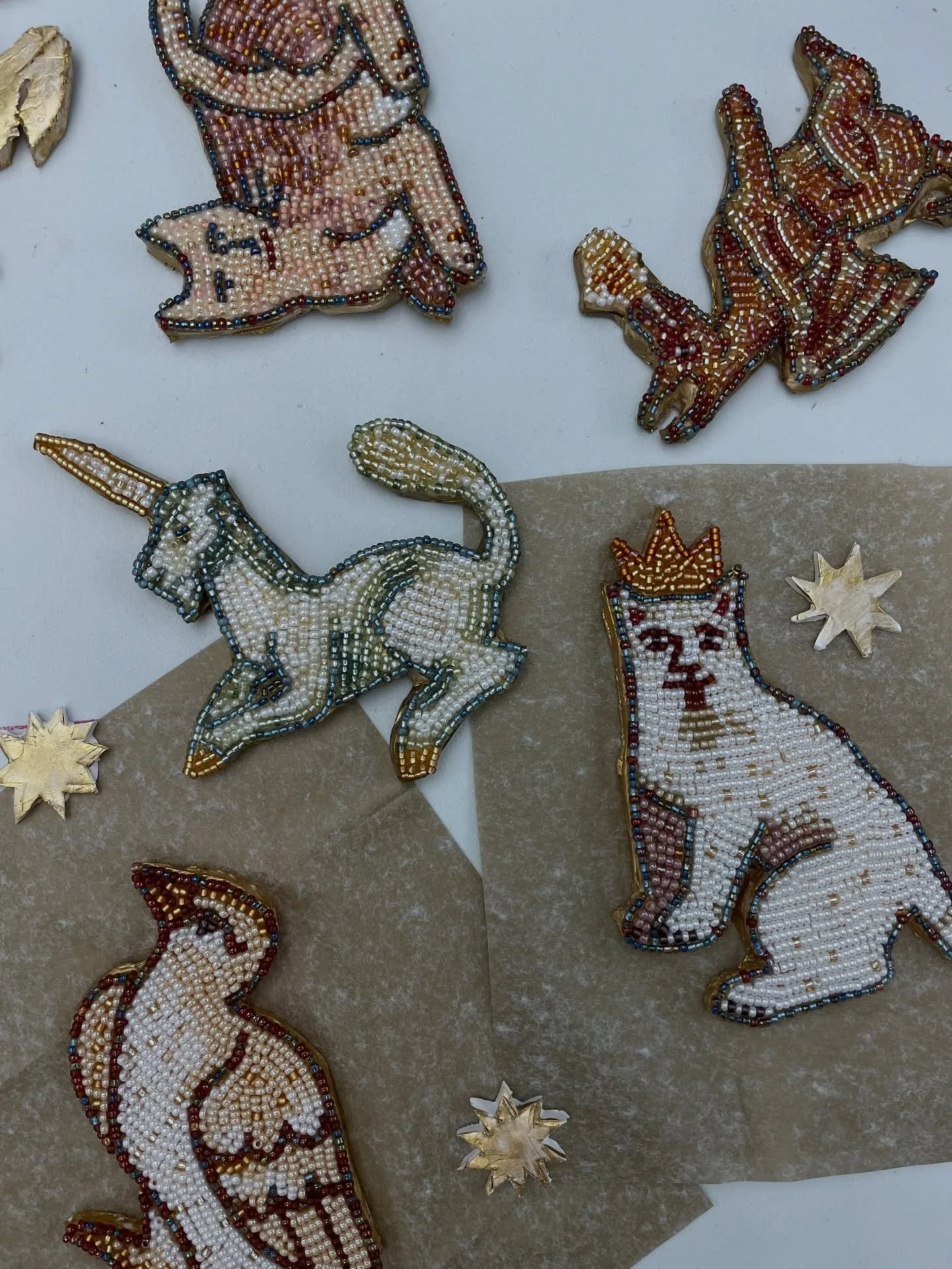 Cooking up some little medieval guys for y&rsquo;all 👹 Debuting today at @marxcafe&rsquo;s art pop-up&hellip; swipe for a photo assistant cameo✨

#madeindc #shoplocal #medievalcats #ornaments #handmade #handmadeornaments #washingtondc #acreativedc #